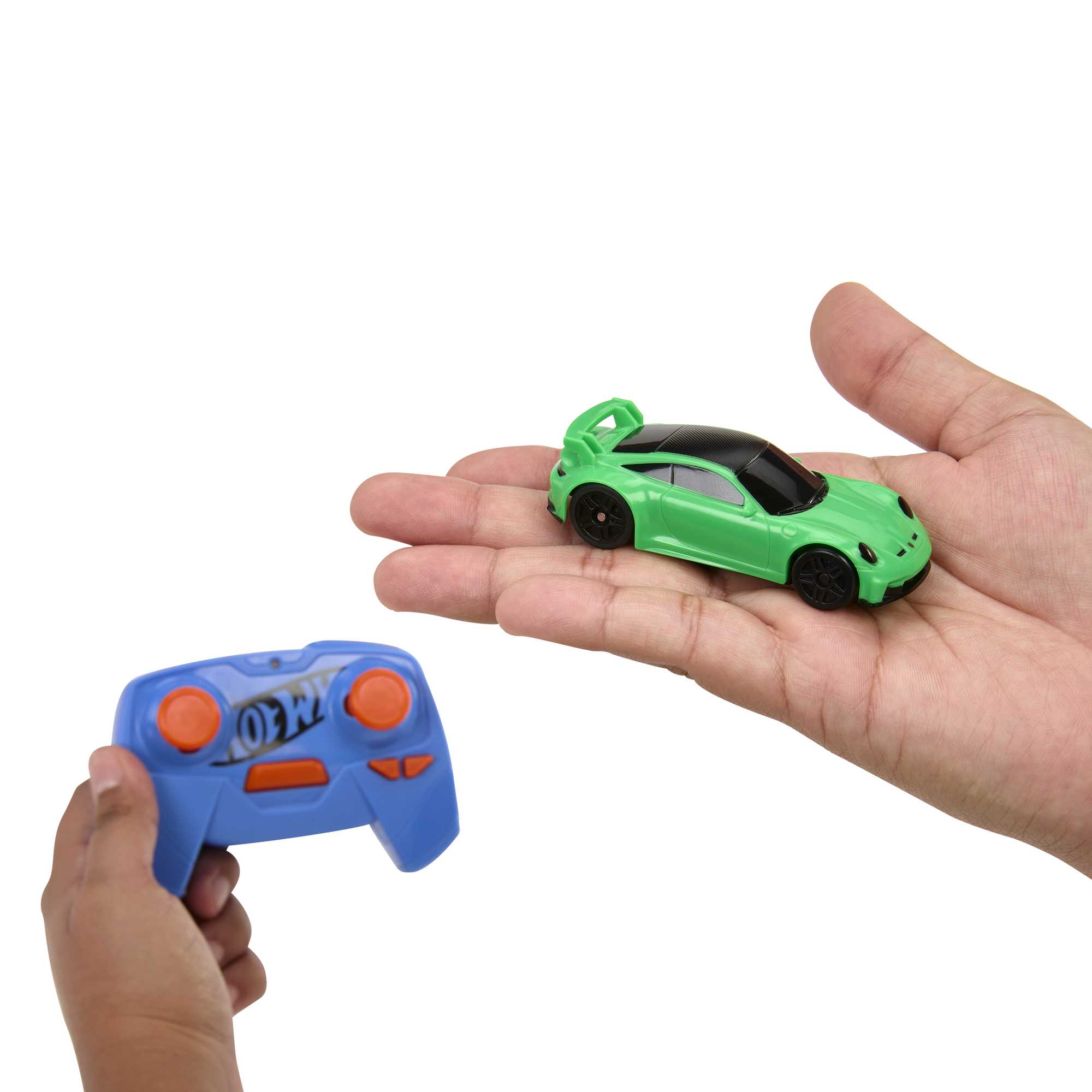 Hot Wheels RC Cars. Remote-Control Porsche 911 in 1:64 Scale - Image 5