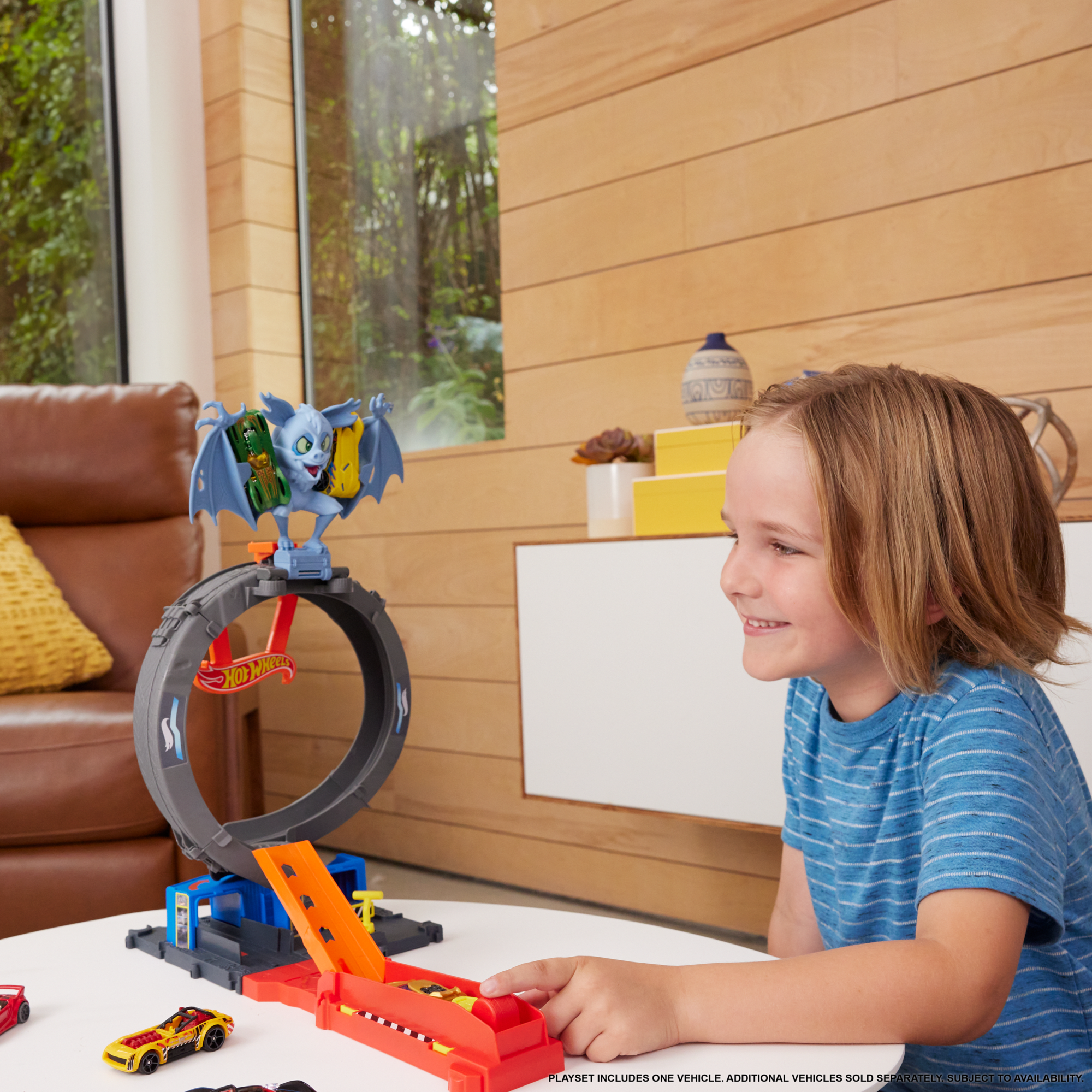 Hot Wheels City Bat Loop Attack Playset & 1:64 Scale Toy Car. Featured in The Series Let's Race - Image 2