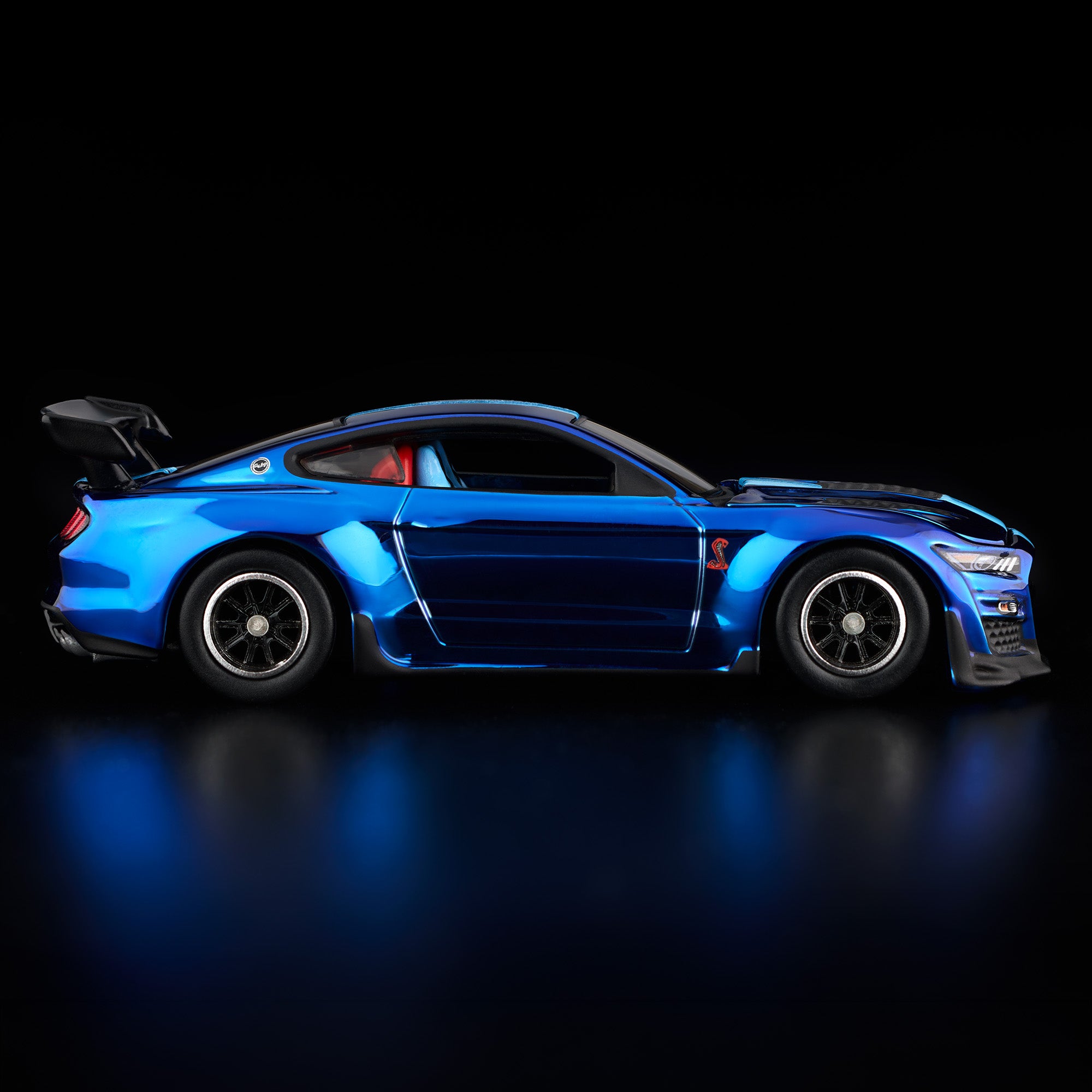 Hot Wheels RLC 2022 Ford Mustang Shelby GT500 Code Red - Image 5