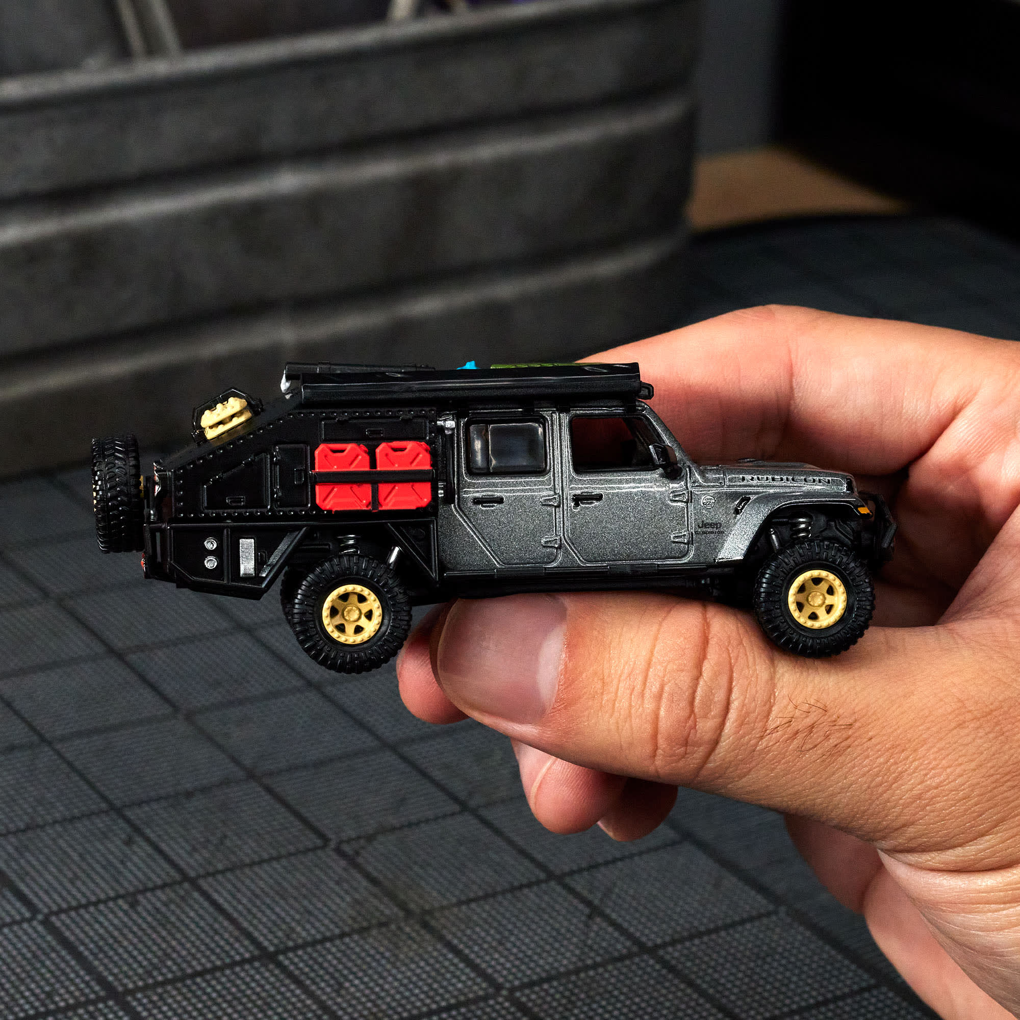 Hot Wheels Elite 64 Mod Shop '24 Jeep Gladiator - Image 13