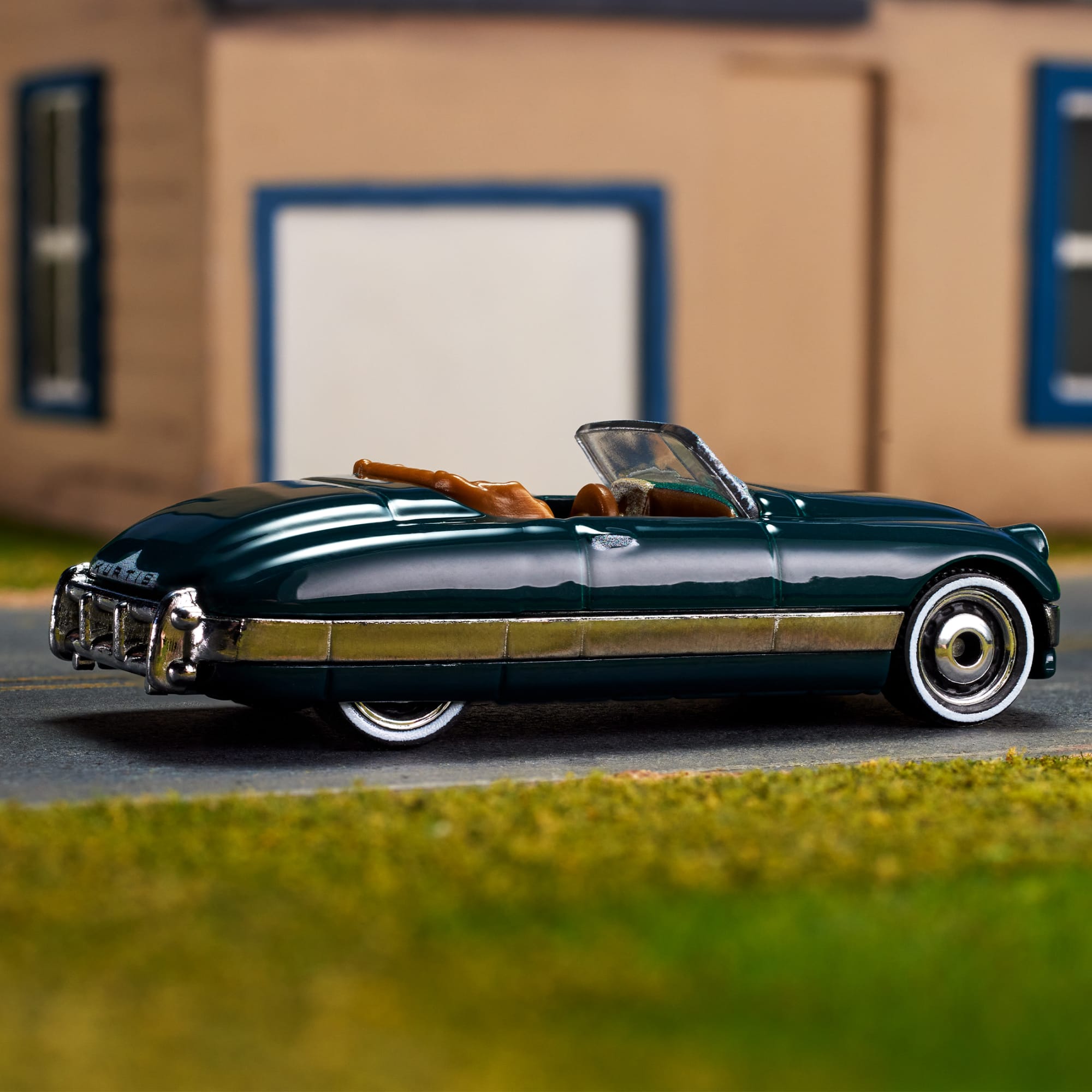 Matchbox x MotorTrend 1949 Kurtis Sport Car - Image 3