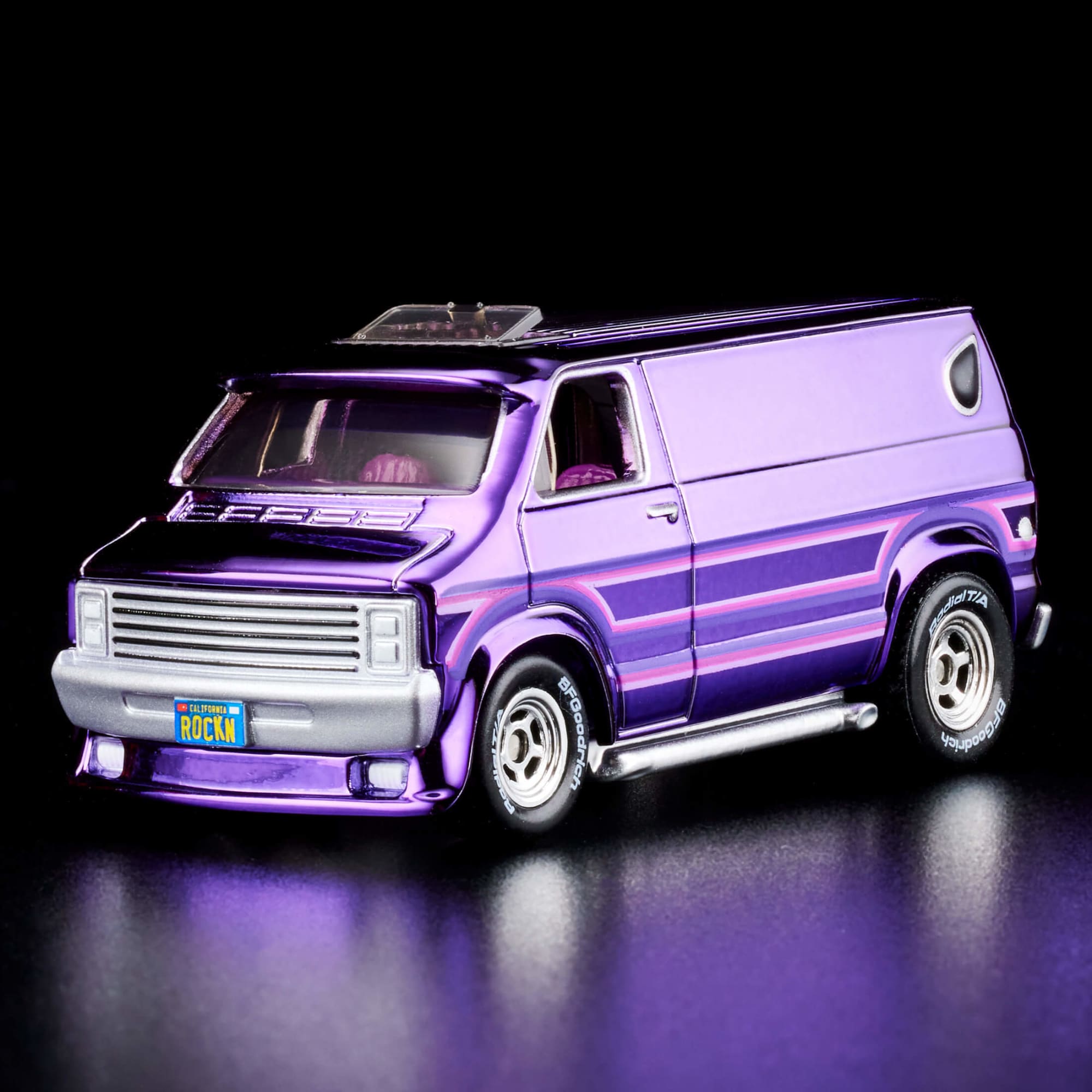 Hot Wheels RLC Exclusive '70s Dodge Tradesman Van