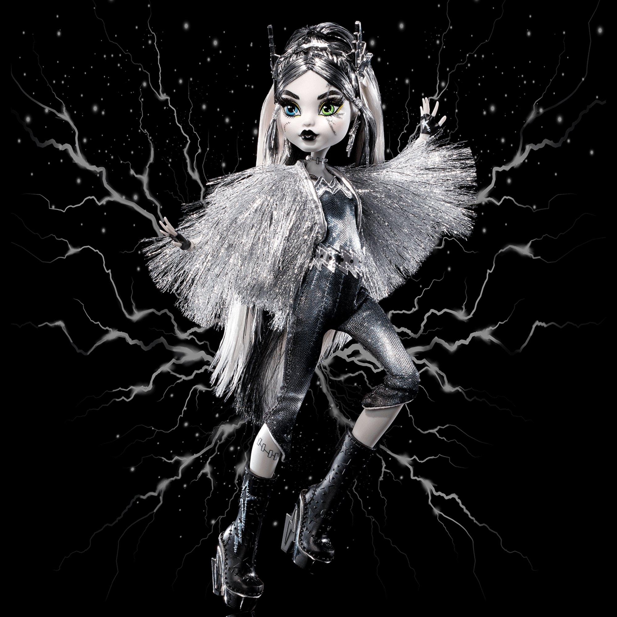 Monster High Voltageous Frankie Stein Reproduction Doll - Image 2