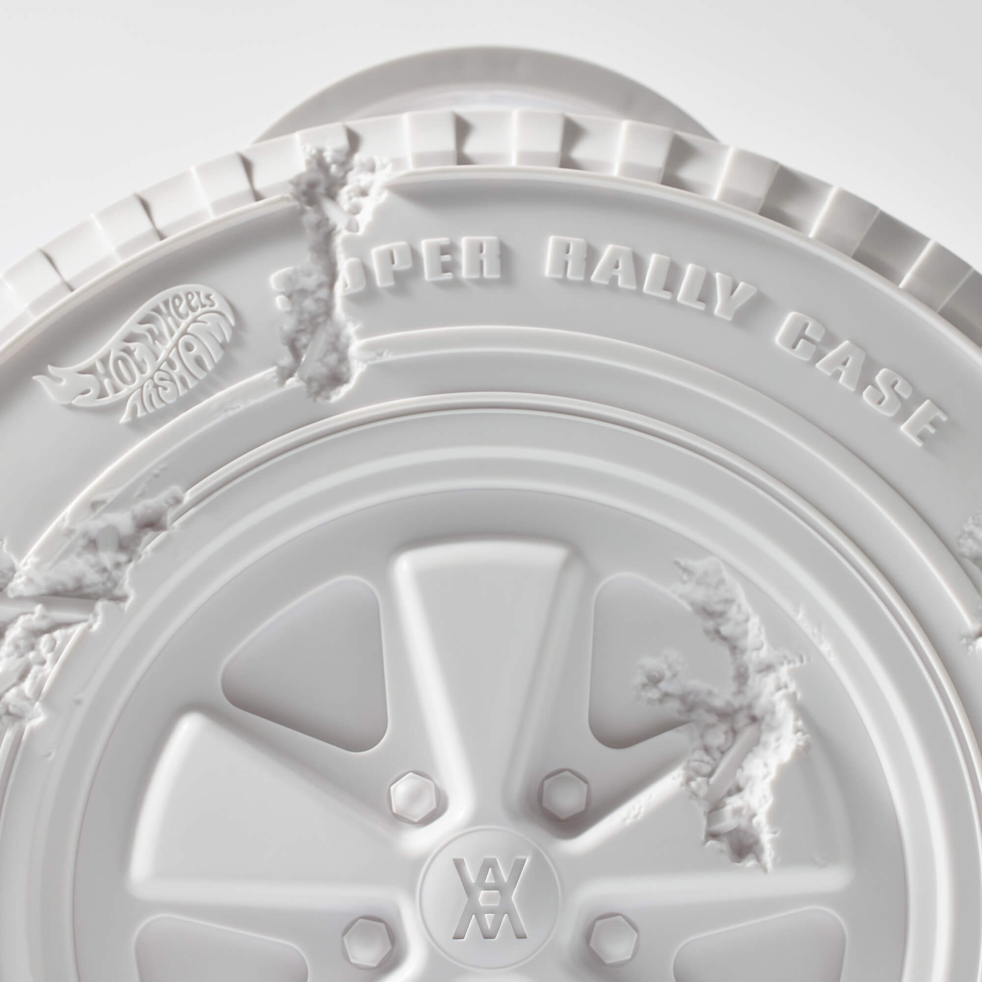 Hot Wheels x Daniel Arsham Eroded Porsche 930 and Rally Case - Image 13