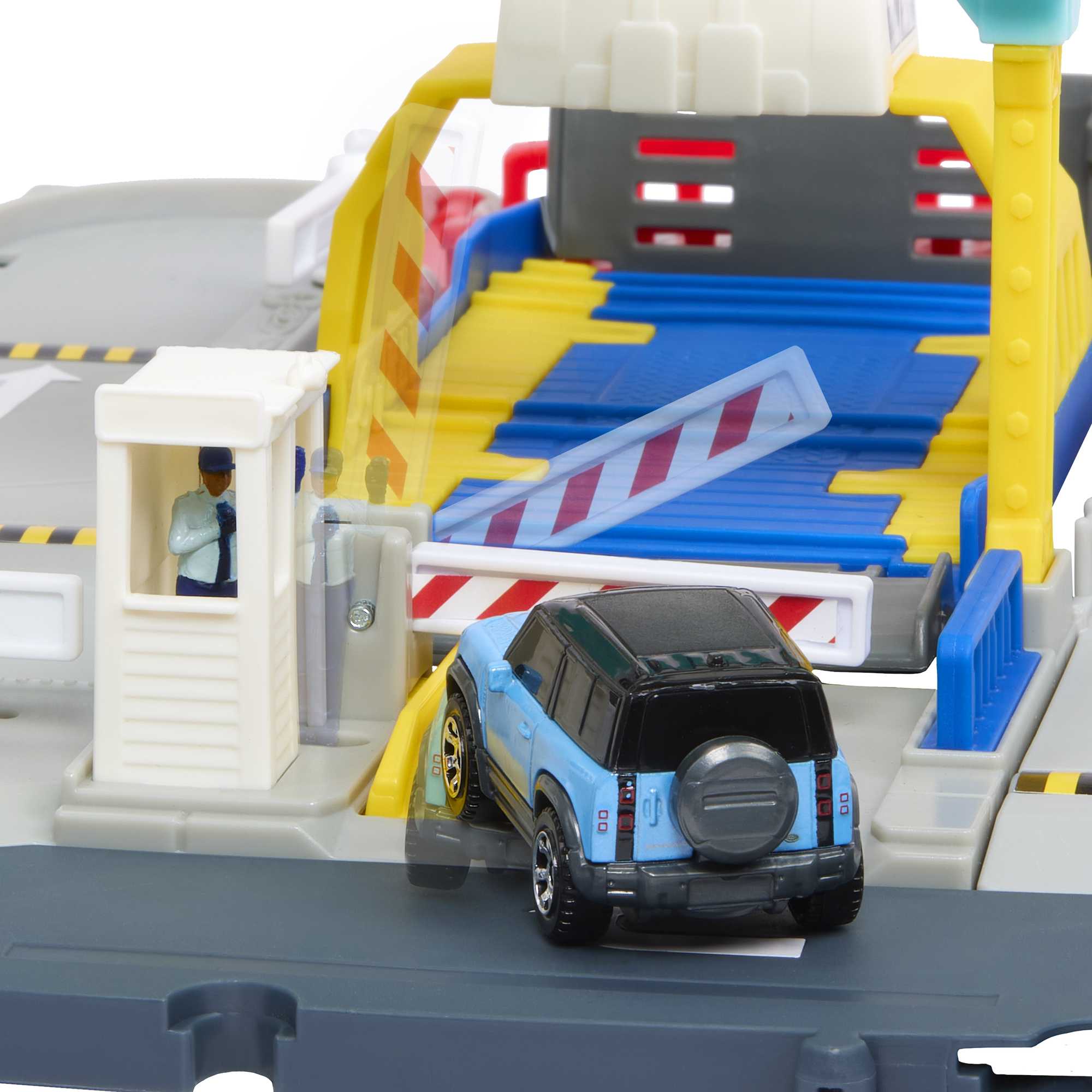 Matchbox Cars Playset. Ferry Port Set With Ferry Boat & 1 Matchbox Car - Image 5