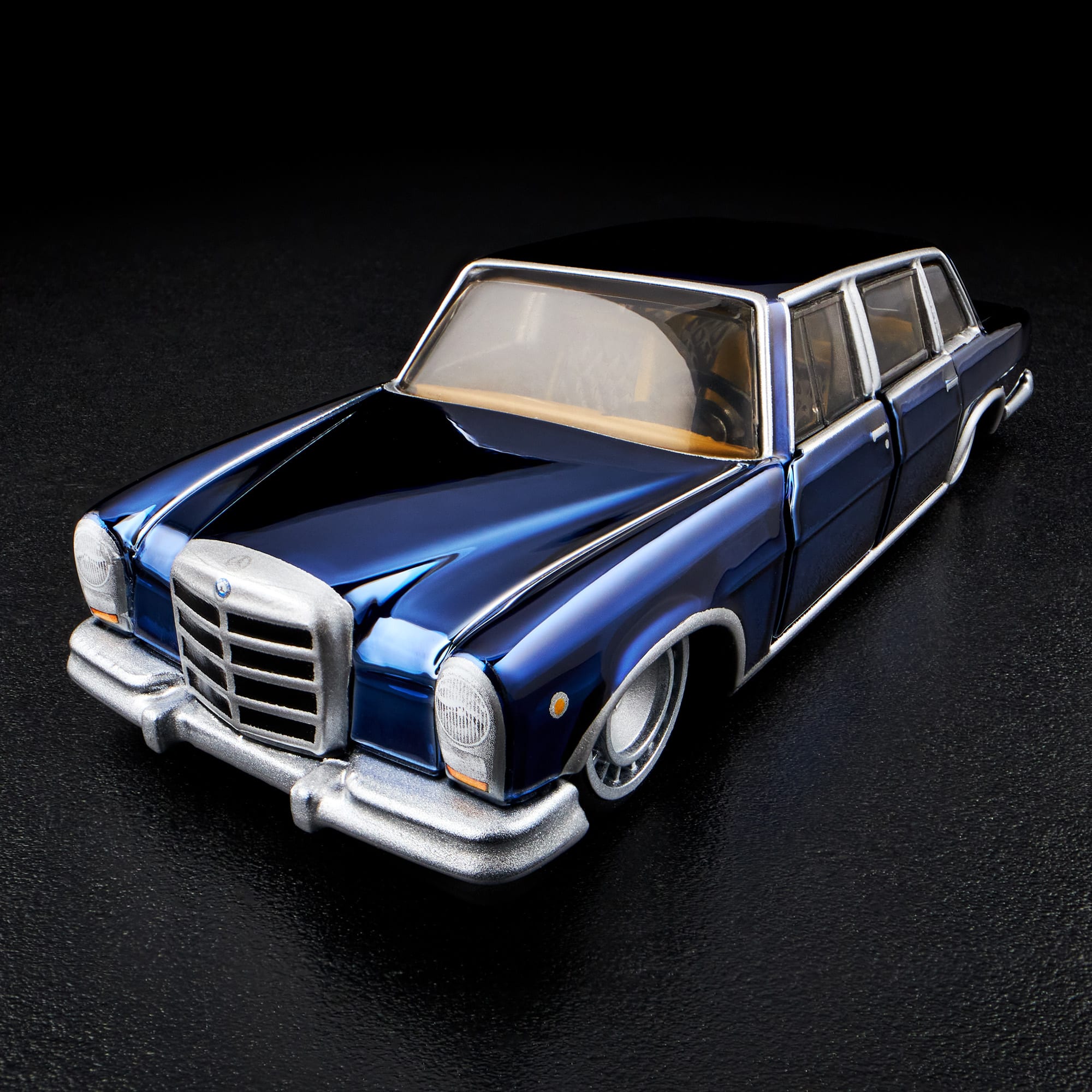 Hot Wheels RLC Exclusive 1964 Mercedes-Benz 600 - Image 8