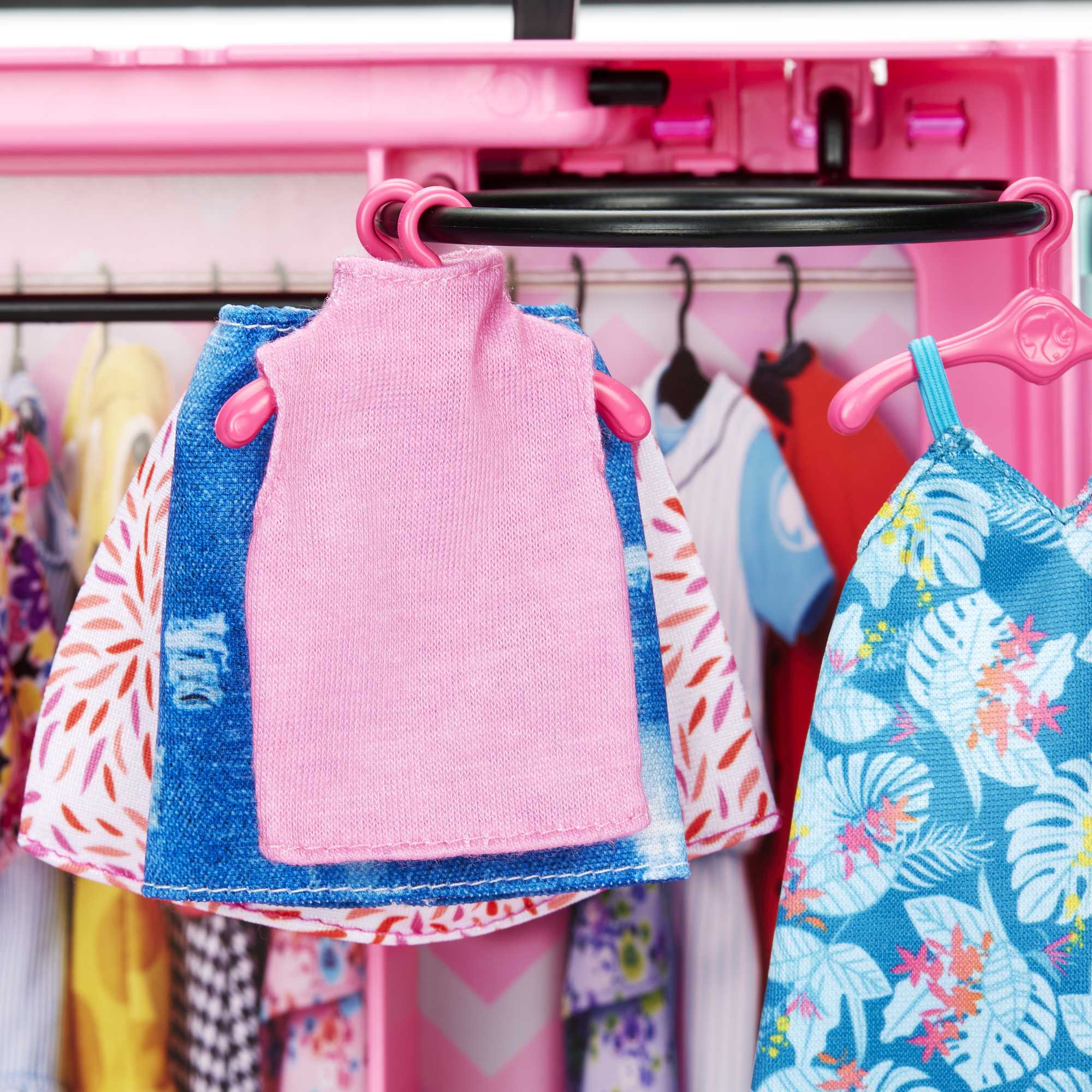 Barbie Coffret de Jeu Armoire Mode. 3 Tenues. Accessoires. 3-8 Ans - Image 3