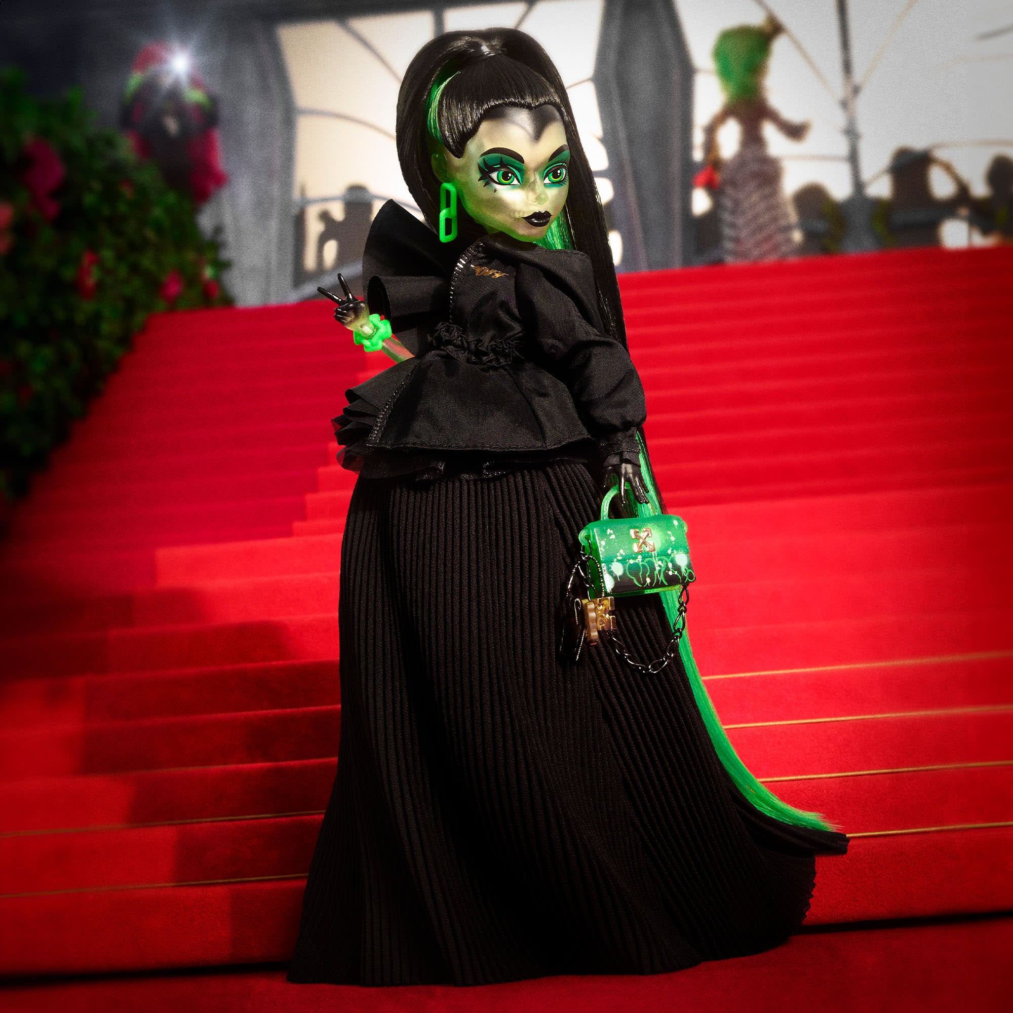 Off-White™ c/o Monster High Symphanee Midnight Doll - Image 2