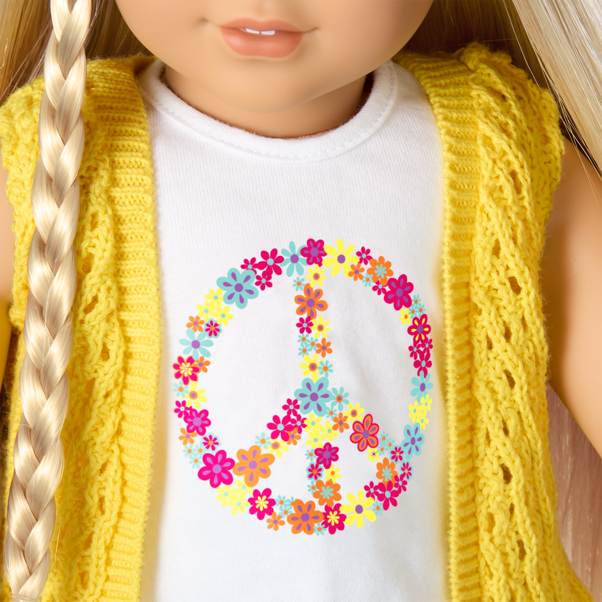 Julie™ 18-inch Doll & Journal (Historical Characters) - Image 5