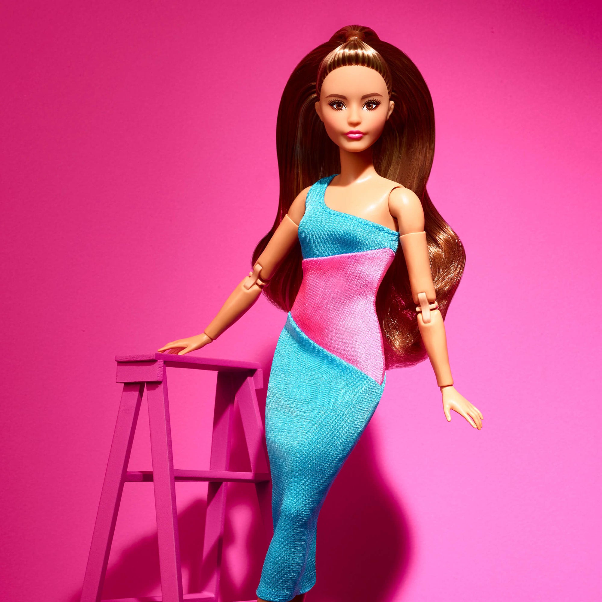 Barbie Looks Doll (Petite. Long Brunette Hair) - Image 9