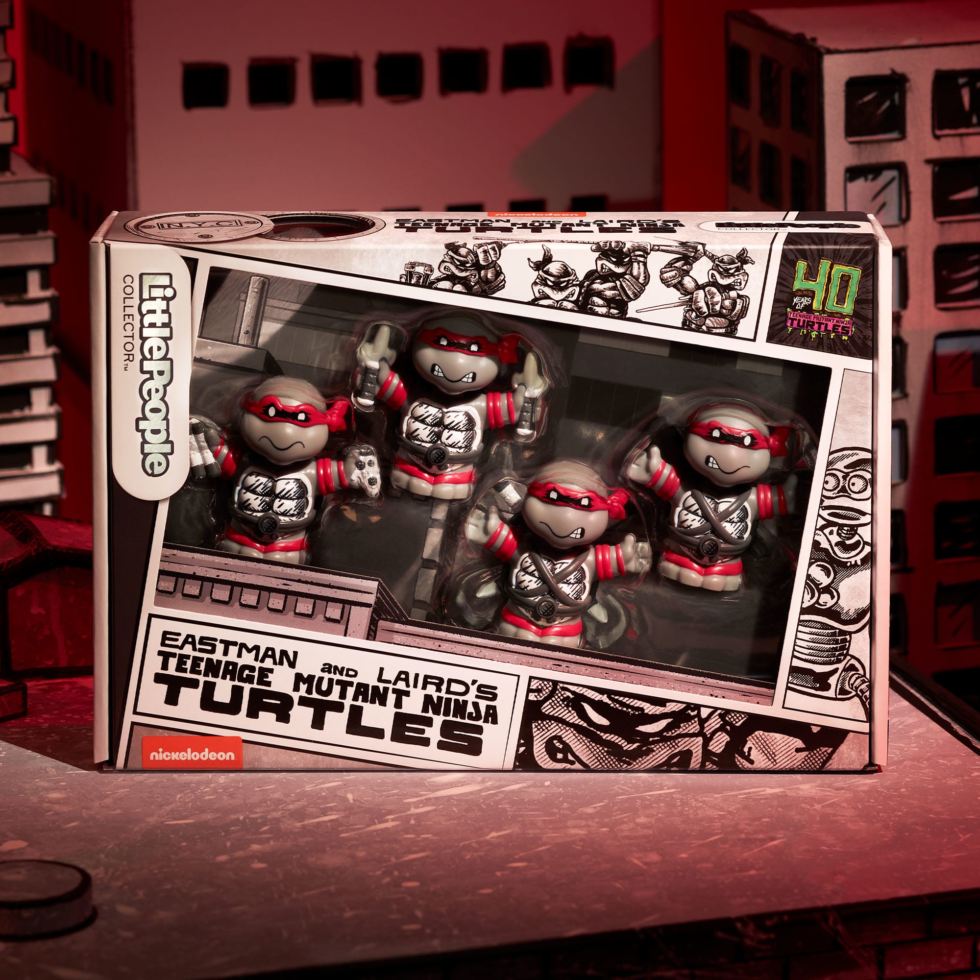 Little People Collector Teenage Mutant Ninja Turtles: Origins Special Edition Figure Set - Image 10