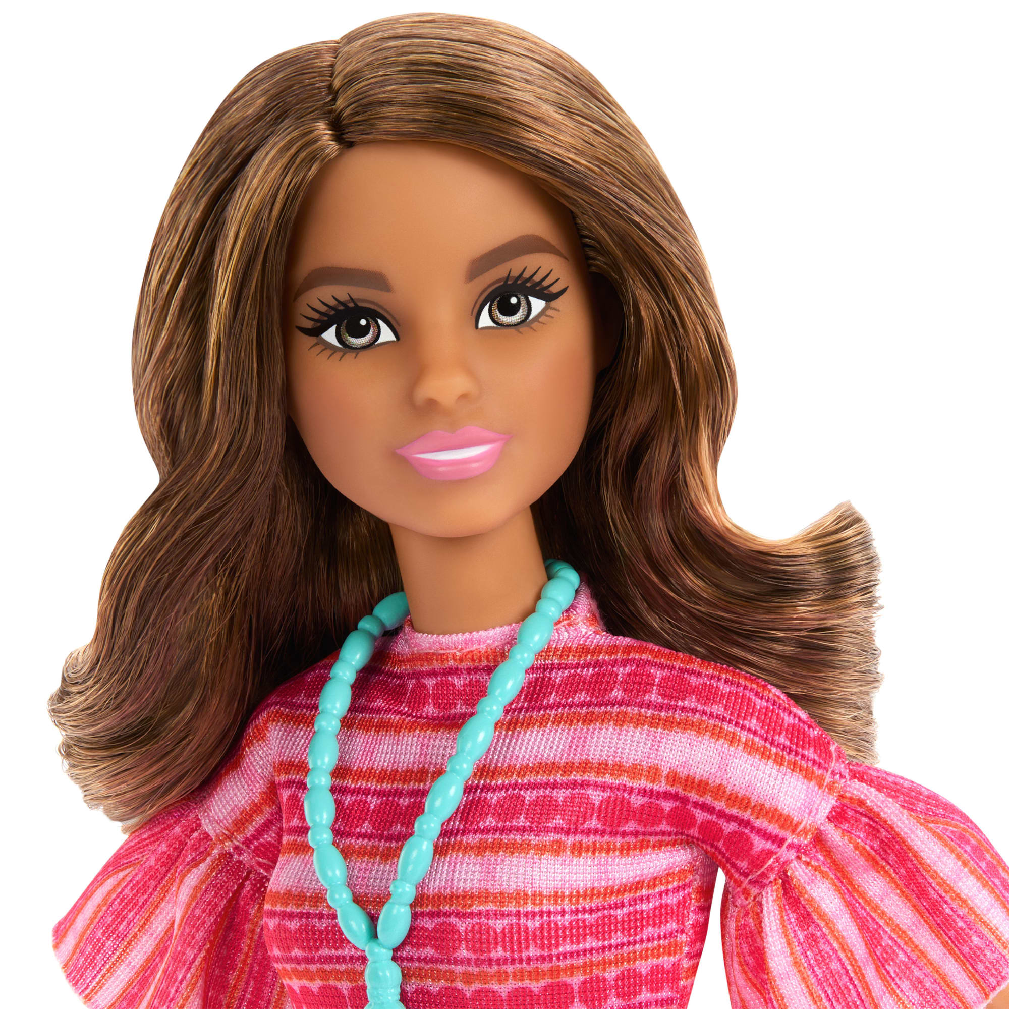 Barbie And Teresa Recipe For Friendship Teresa Fashion Doll in Signature Outfit With Accessories - Image 2