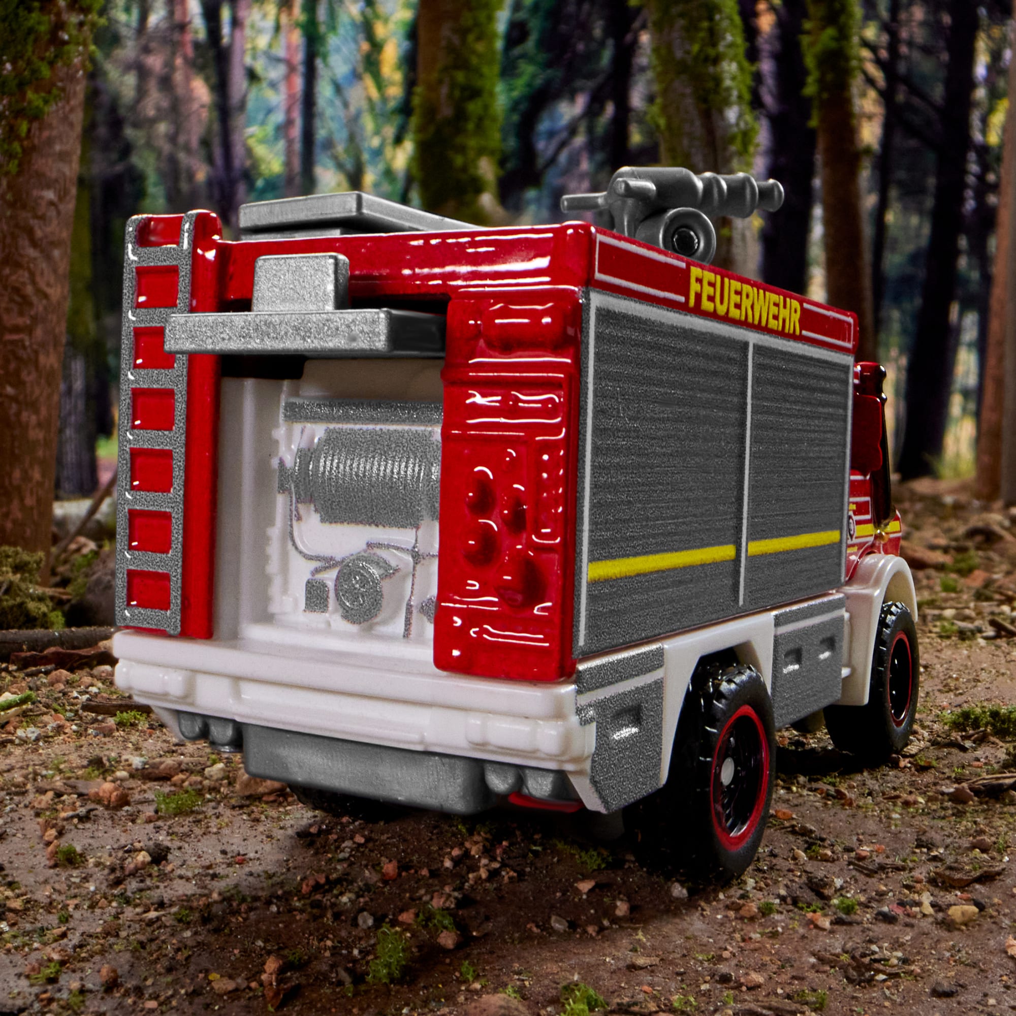 Matchbox Collectors Mercedes-Benz Unimog Fire Truck - Image 14