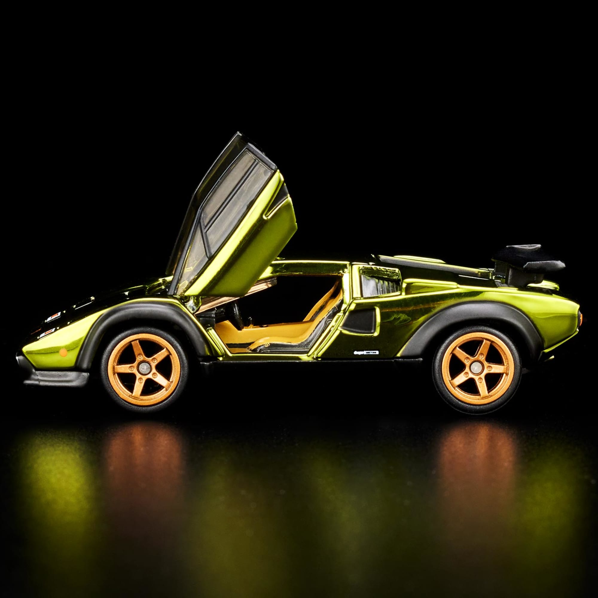 Hot Wheels RLC EXCLUSIVE '82 LAMBORGHINI COUNTACH LP 500 S - Image 4