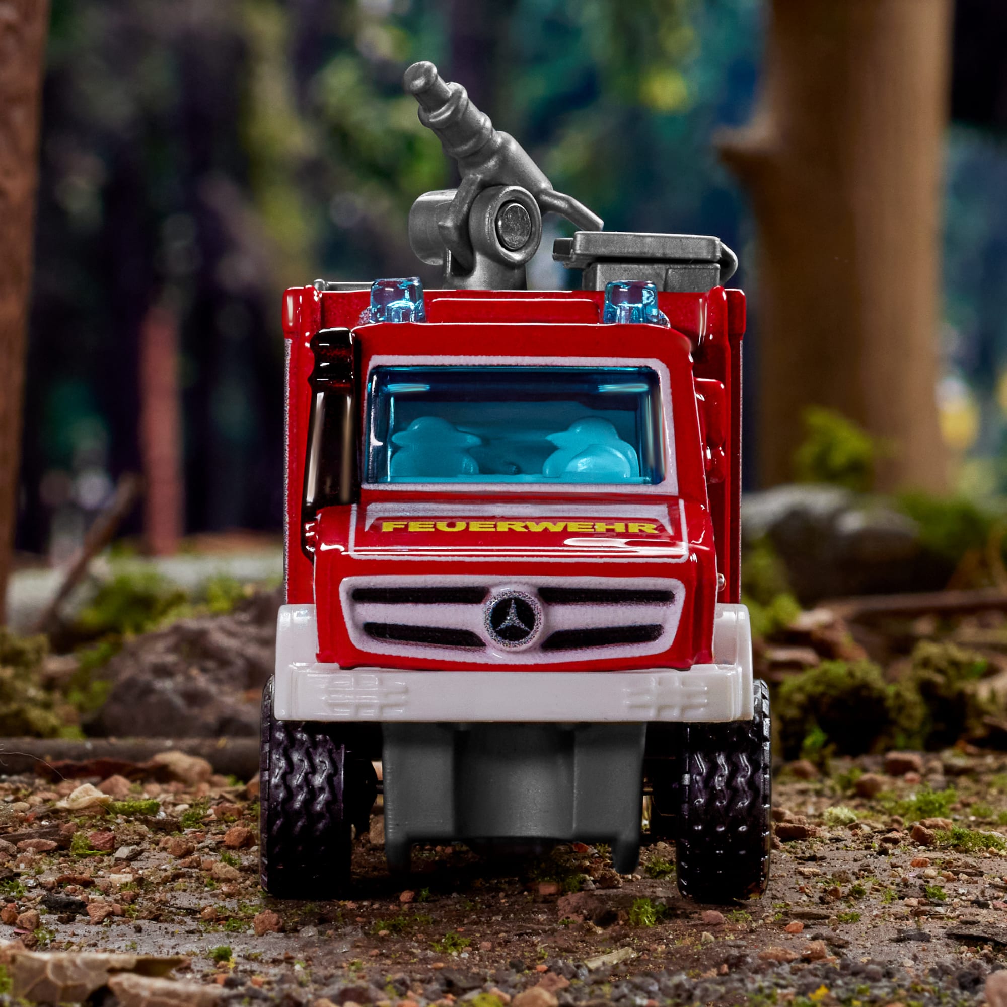 Matchbox Collectors Mercedes-Benz Unimog Fire Truck - Image 8