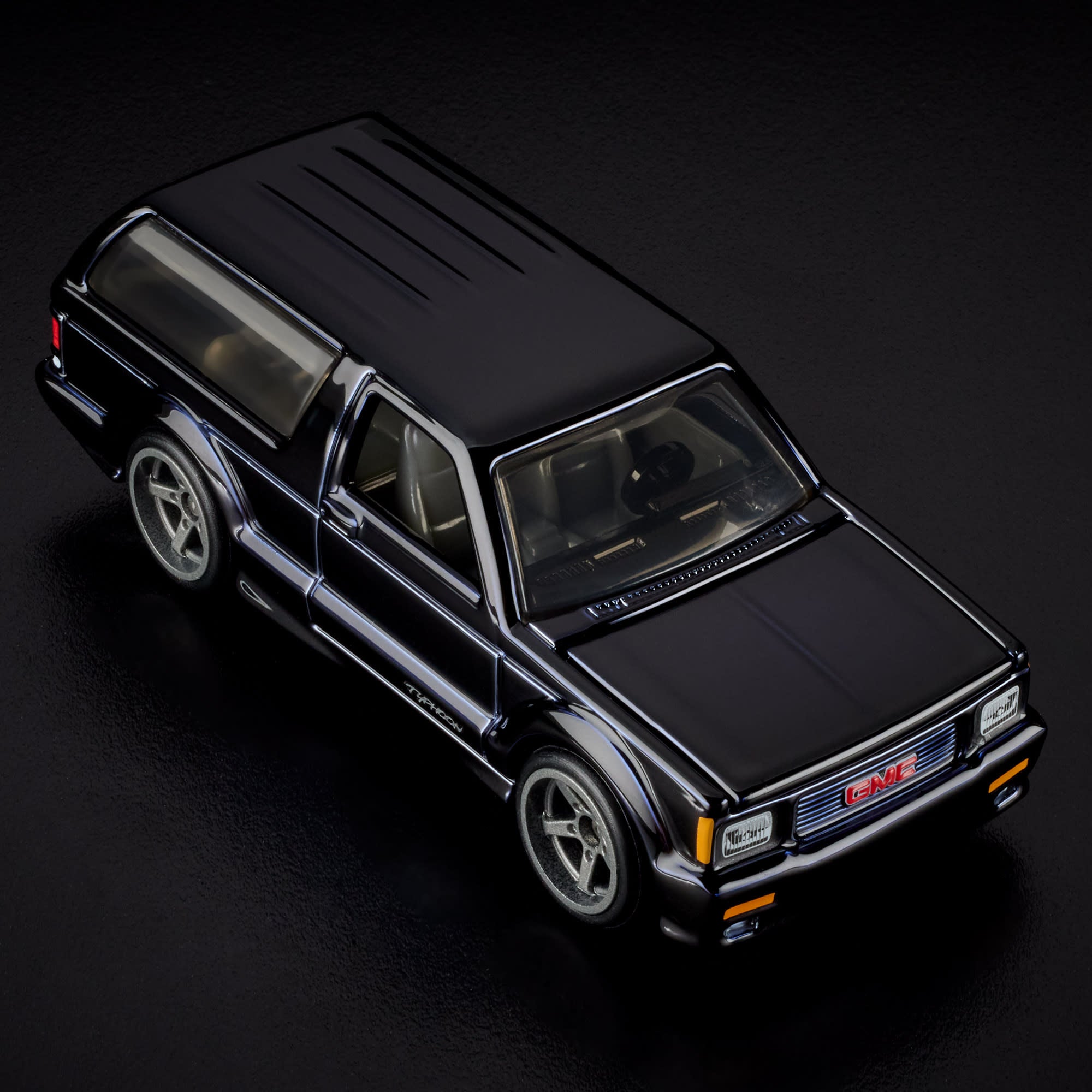 Hot Wheels RLC Exclusive 1992 GMC Typhoon - Image 14