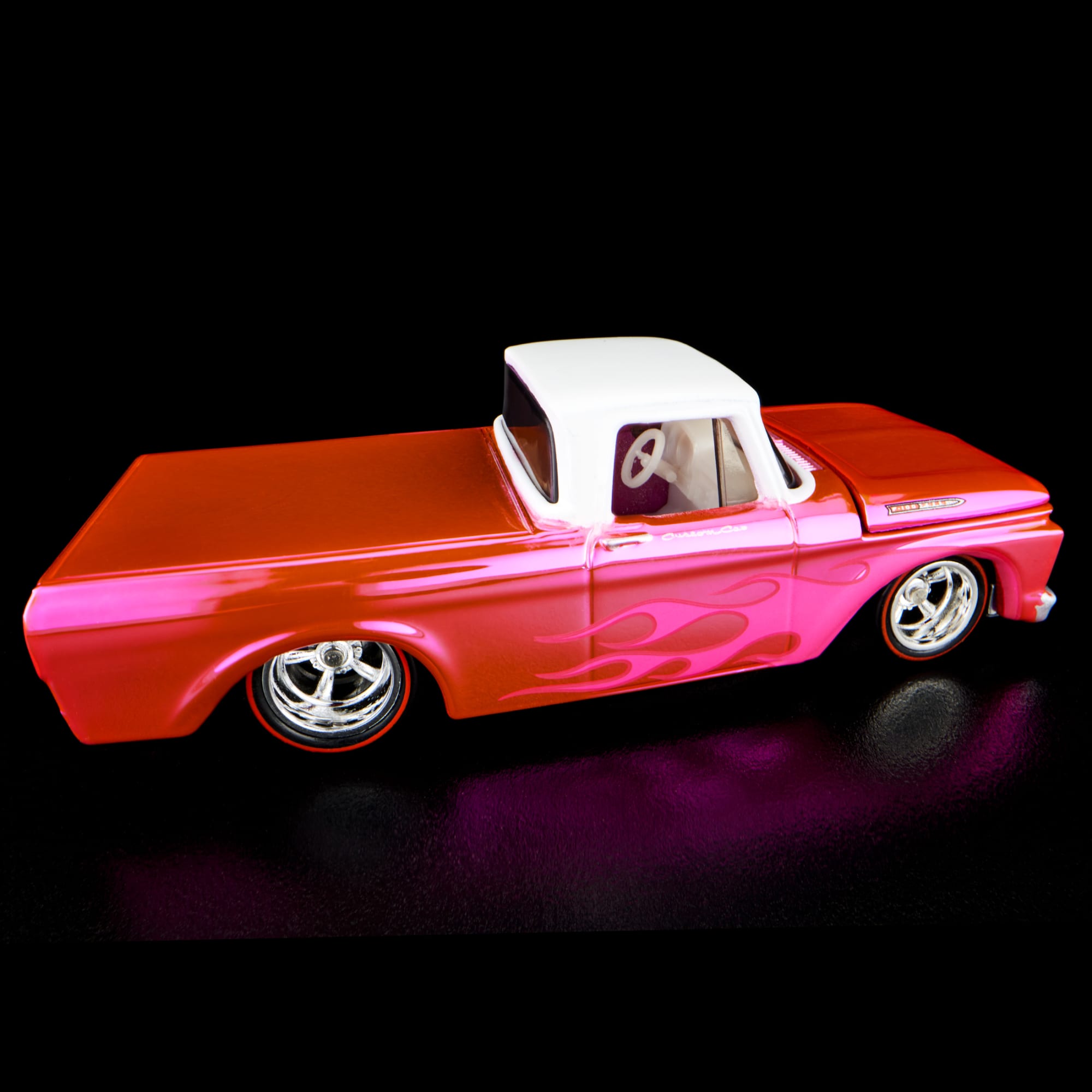 Hot Wheels RLC Exclusive Pink Edition 1962 Ford F100 - Image 18