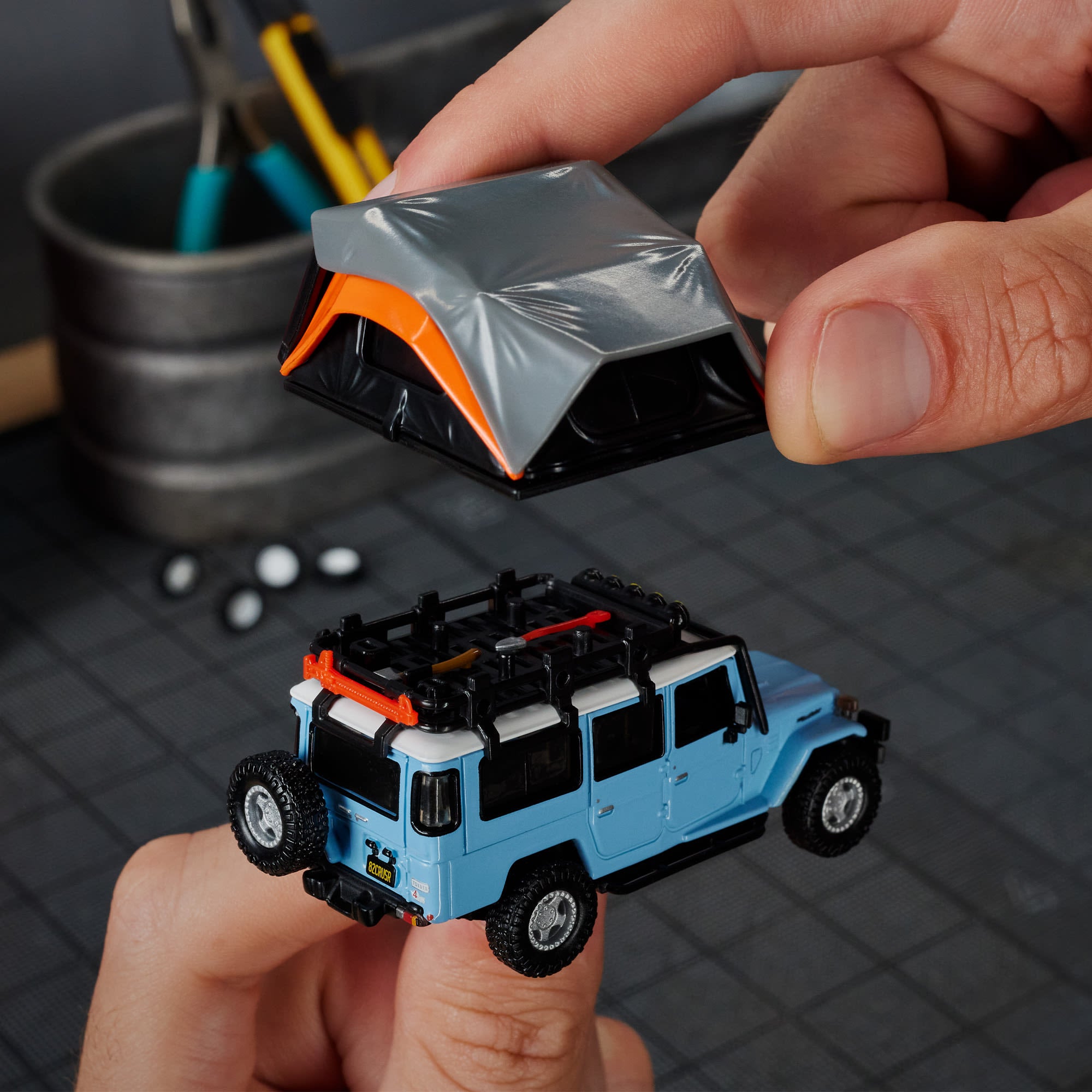 Hot Wheels Elite 64 Mod Shop 1982 Custom Toyota Land Cruiser FJ45 Troopy - Image 18