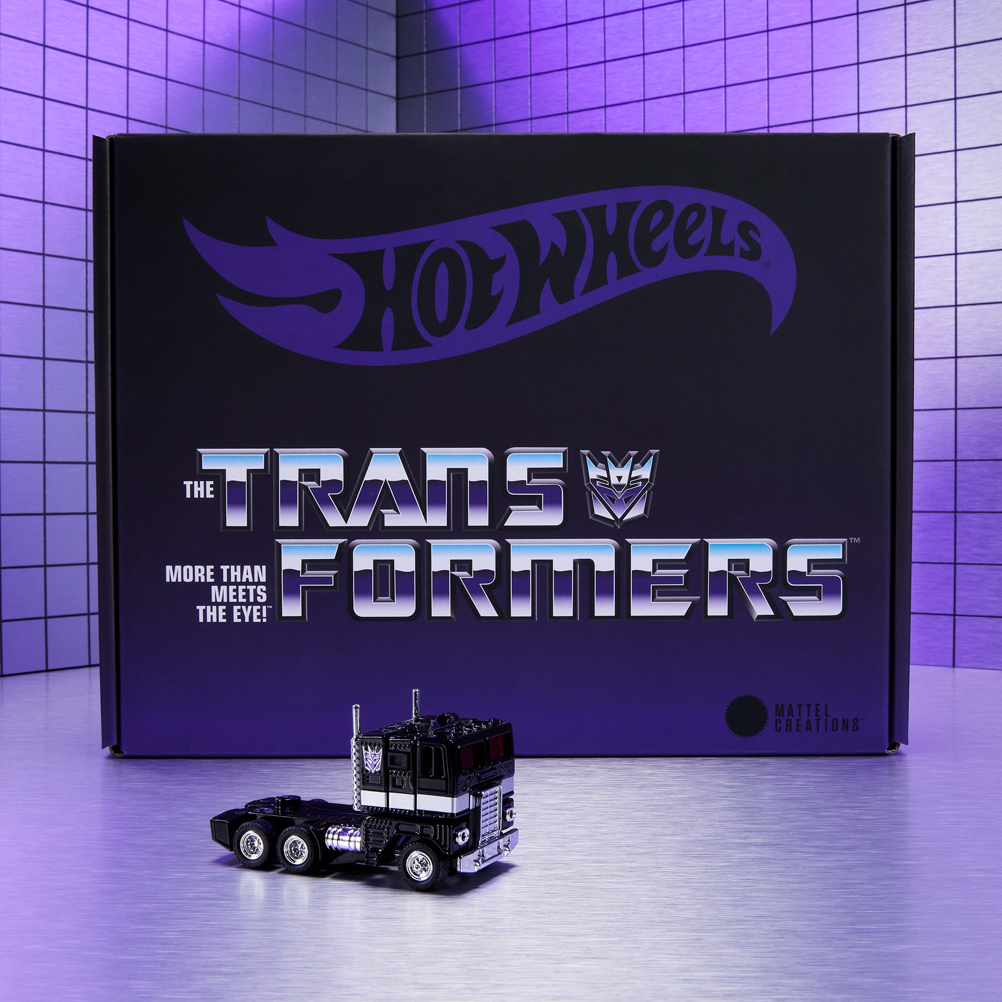 Hot Wheels Transformers Nemesis Prime - Image 8