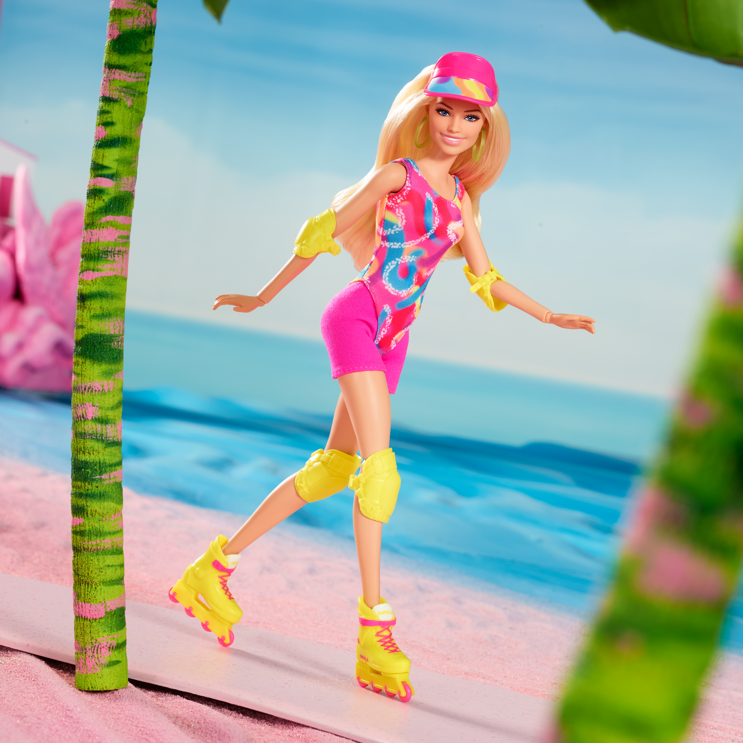 Barbie The Movie Collectible Doll. Margot Robbie As Barbie in Inline Skating Outfit - Image 4