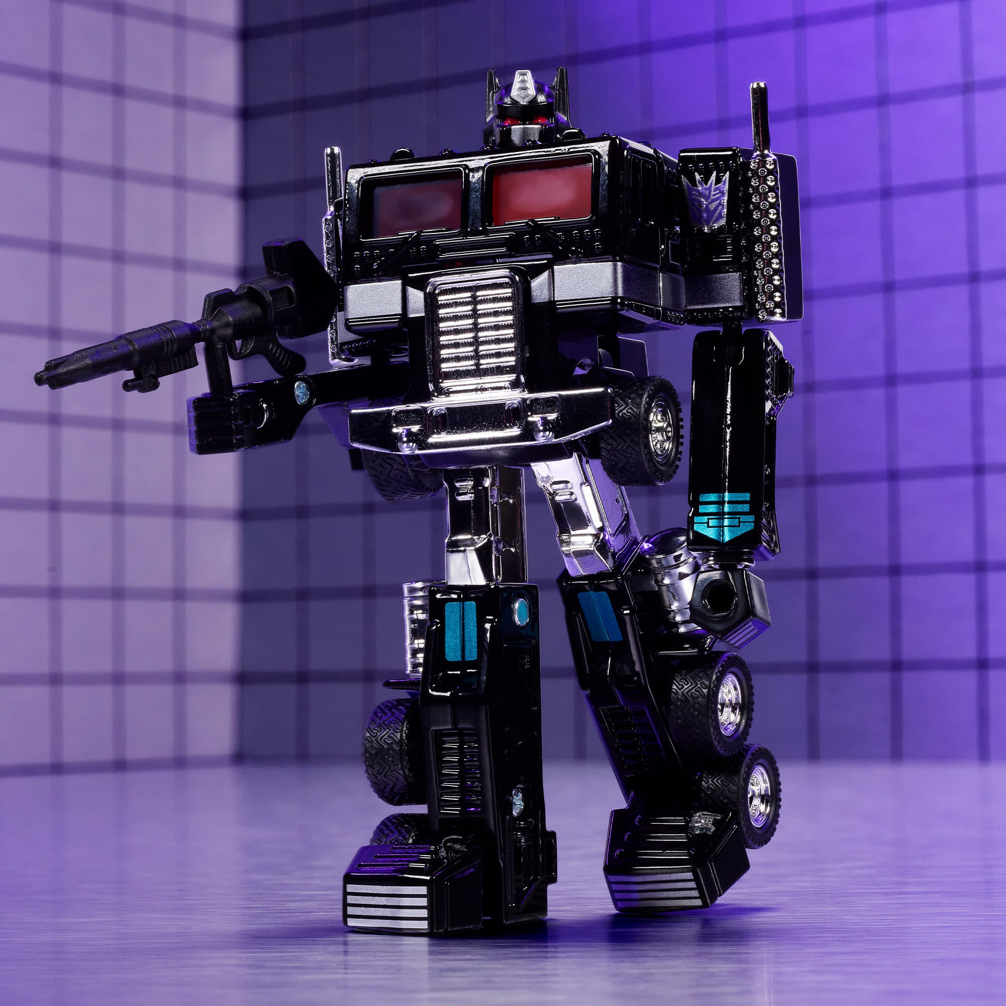 Hot Wheels Transformers Nemesis Prime - Image 3
