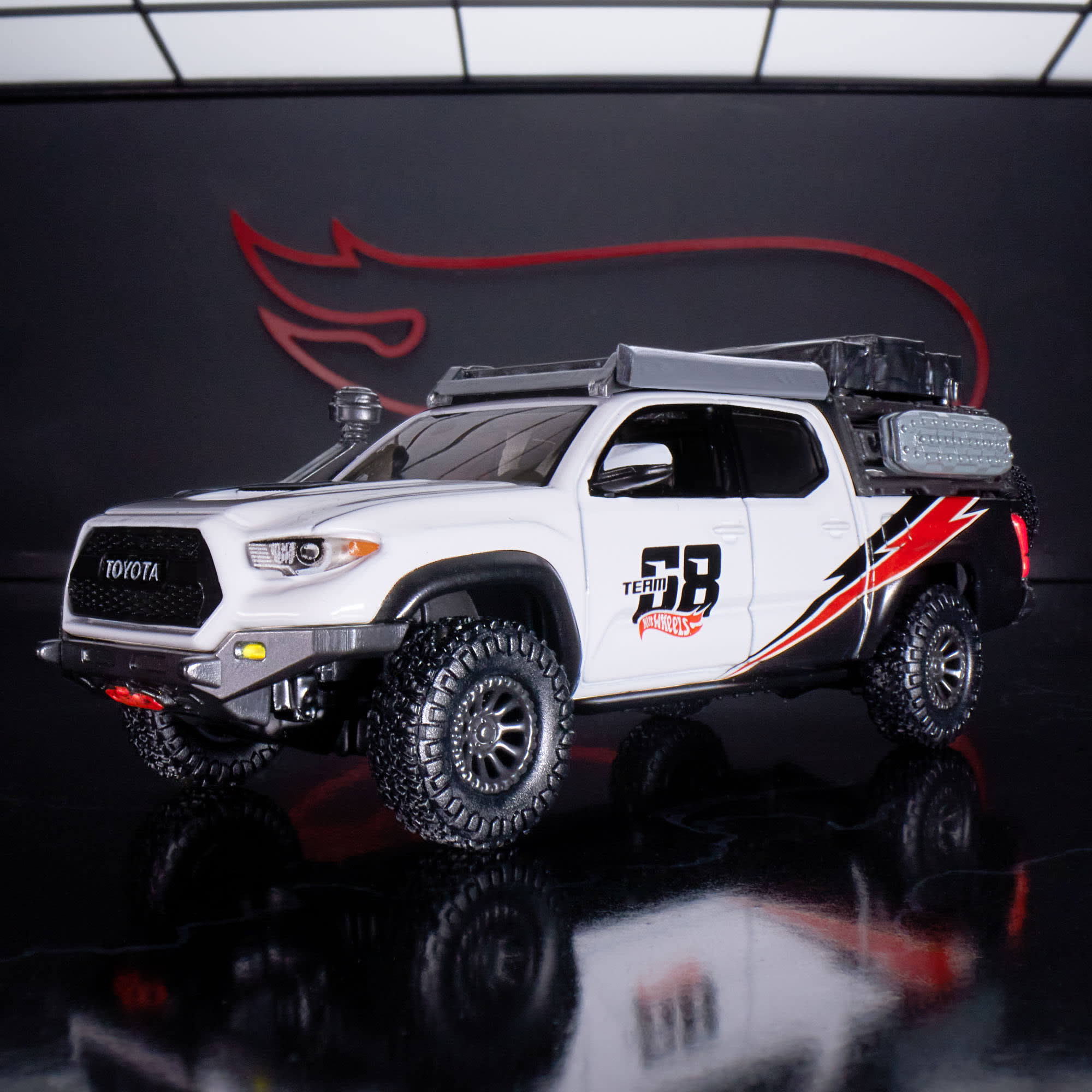 Hot Wheels Elite 64 Mod Shop '17 Toyota Tacoma - Image 2