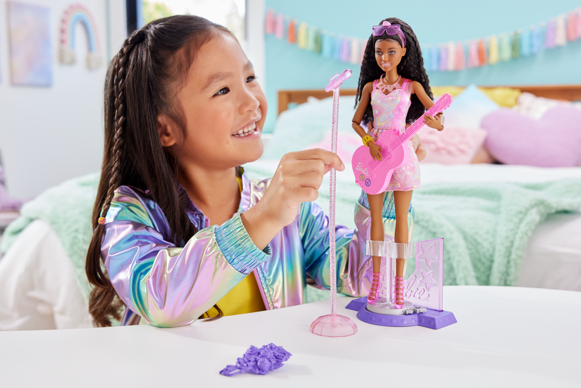 Barbie Pop Star Doll with Brown Hair & Pink Guitar - Image 2