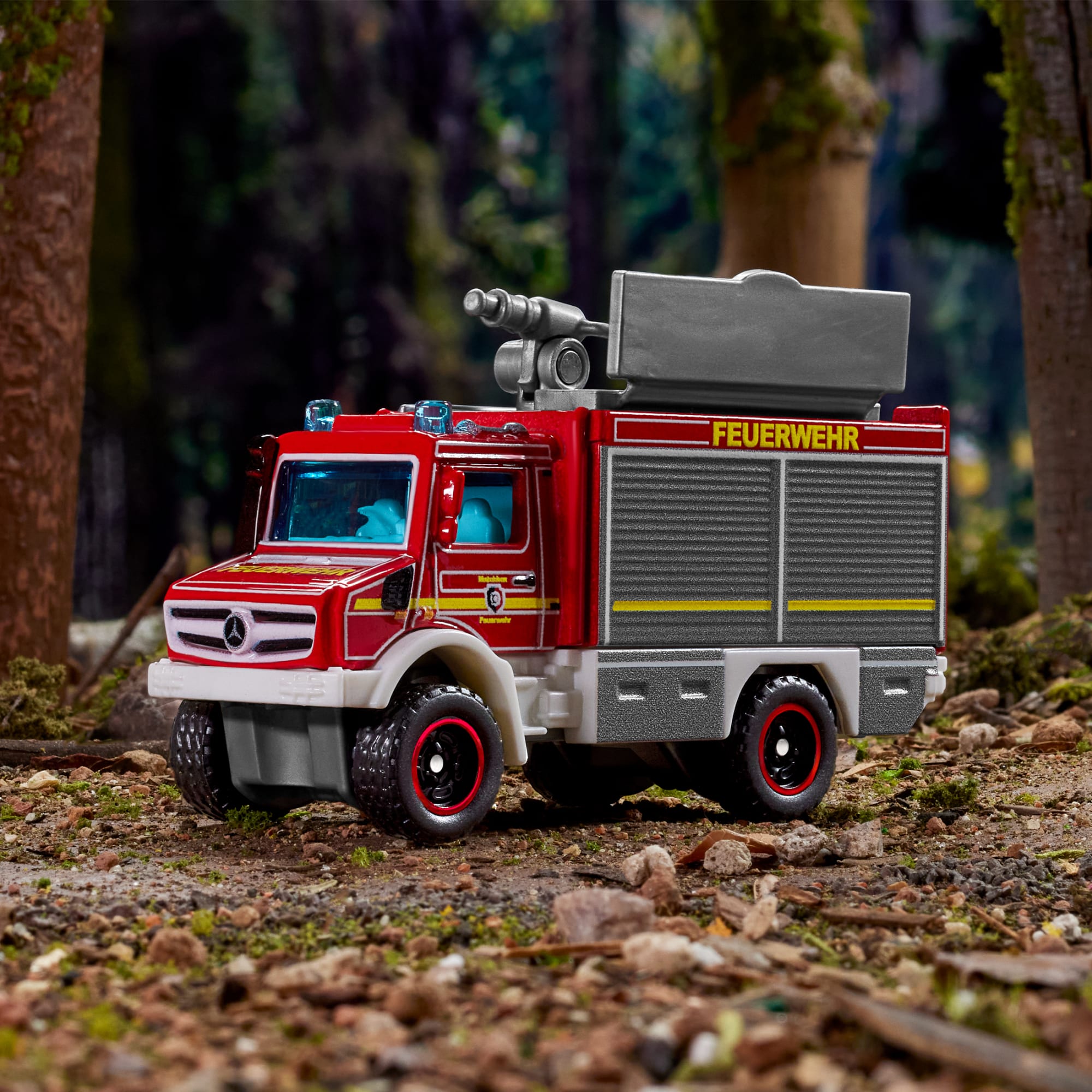 Matchbox Collectors Mercedes-Benz Unimog Fire Truck - Image 2