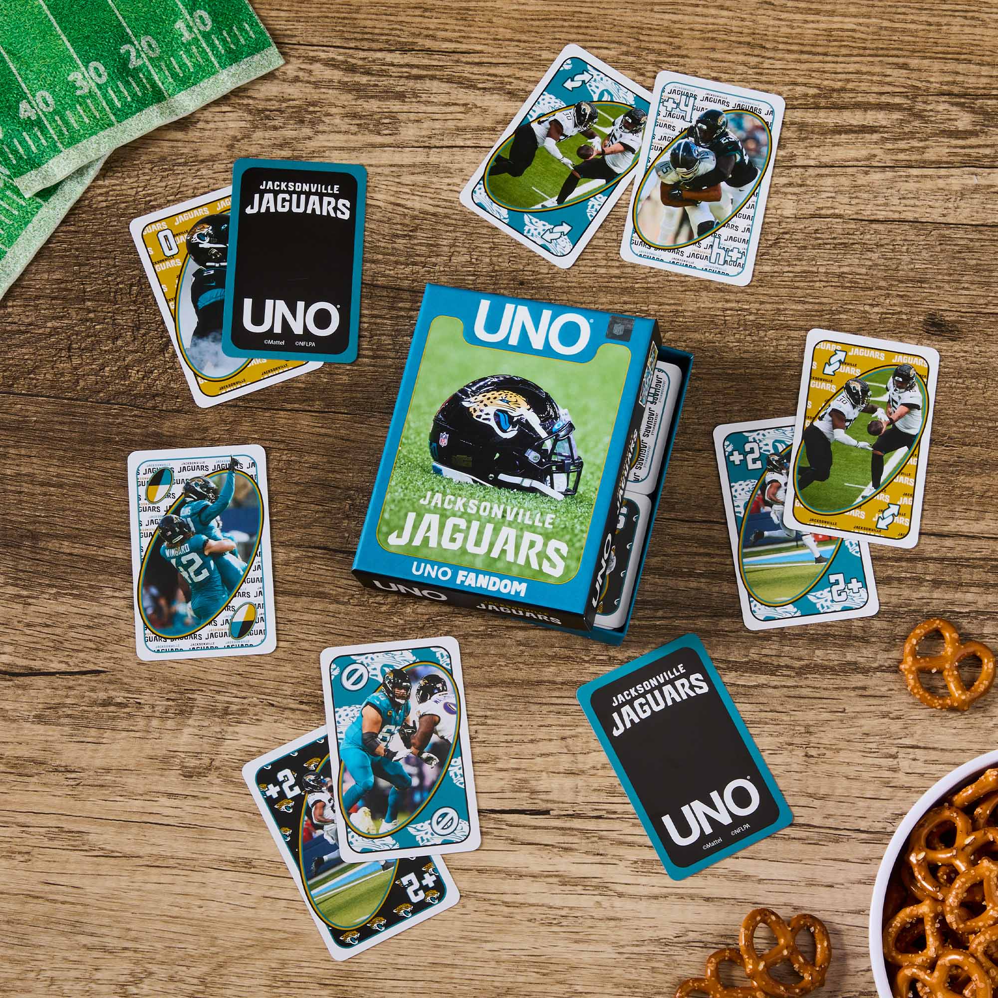 UNO Fandom NFL Jacksonville Jaguars Game Deck - Image 3