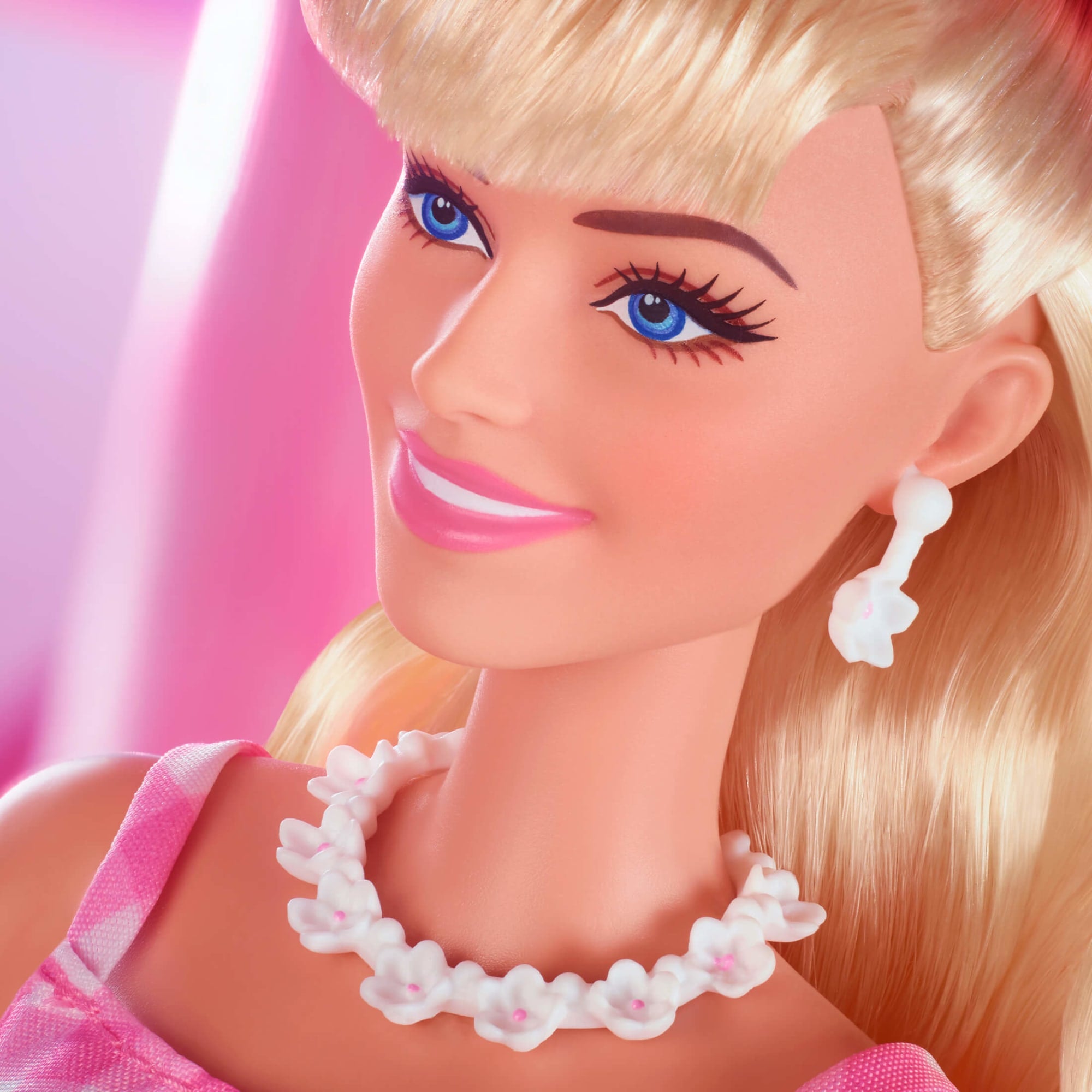 Barbie in Pink Gingham Dress – Barbie The Movie - Image 15