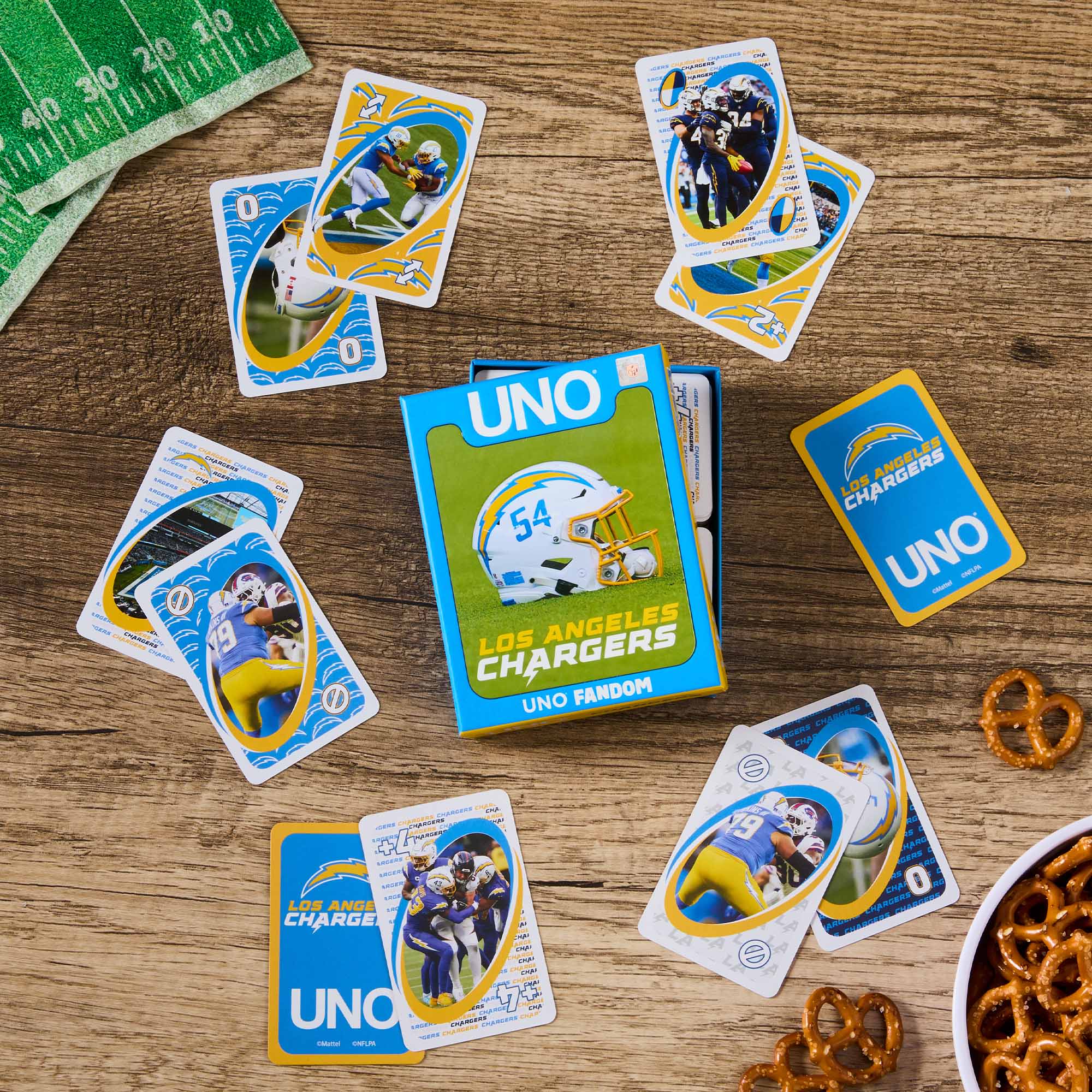 UNO Fandom NFL Los Angeles Chargers Game Deck - Image 3