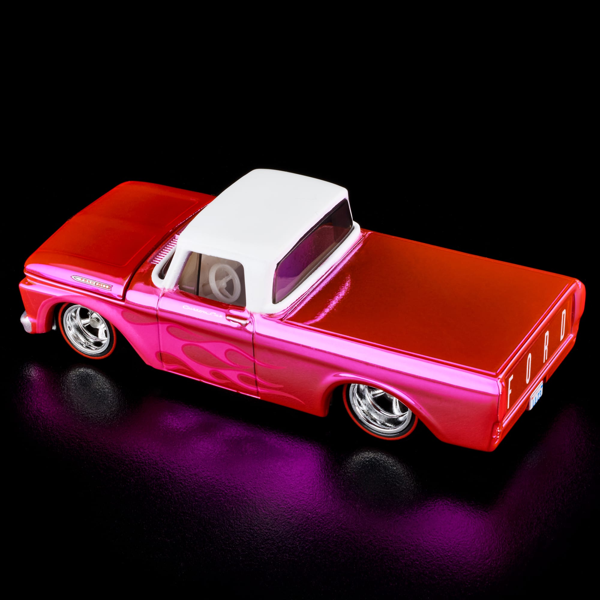 Hot Wheels RLC Exclusive Pink Edition 1962 Ford F100 - Image 14