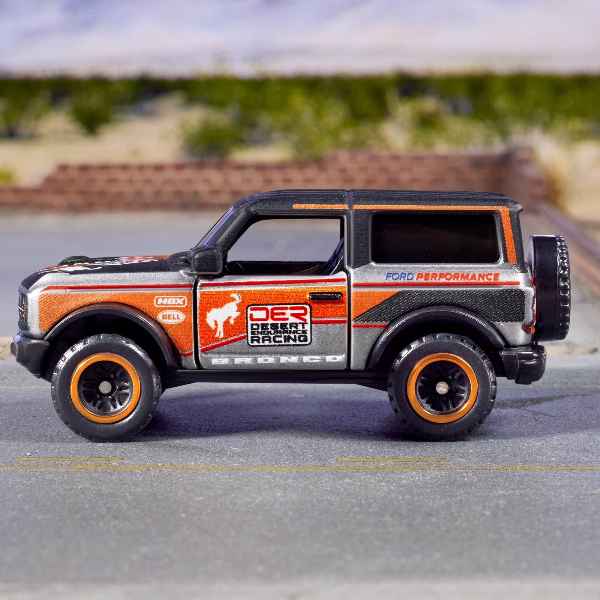 Matchbox 2021 Ford Bronco - Image 6