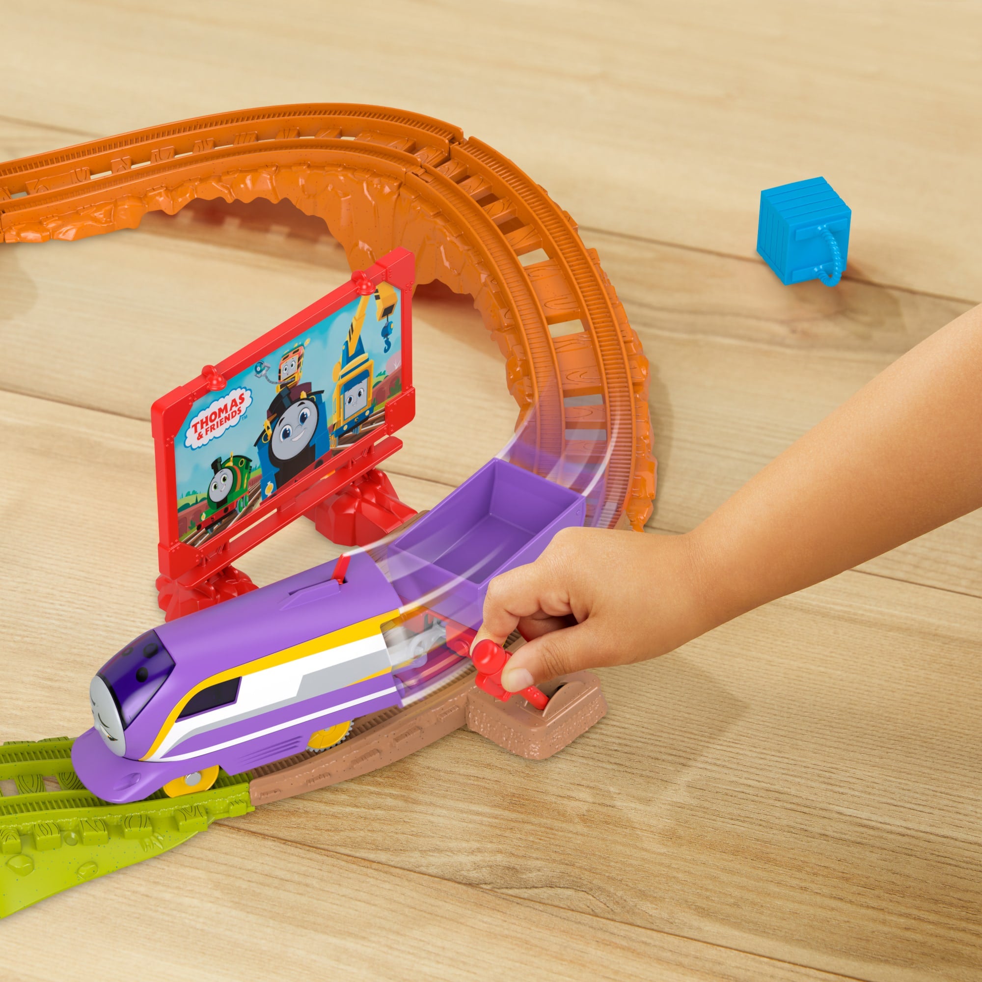 Thomas & Friends Round & Round Kana Motorized Train And Track Set For Preschool Kids - Image 2