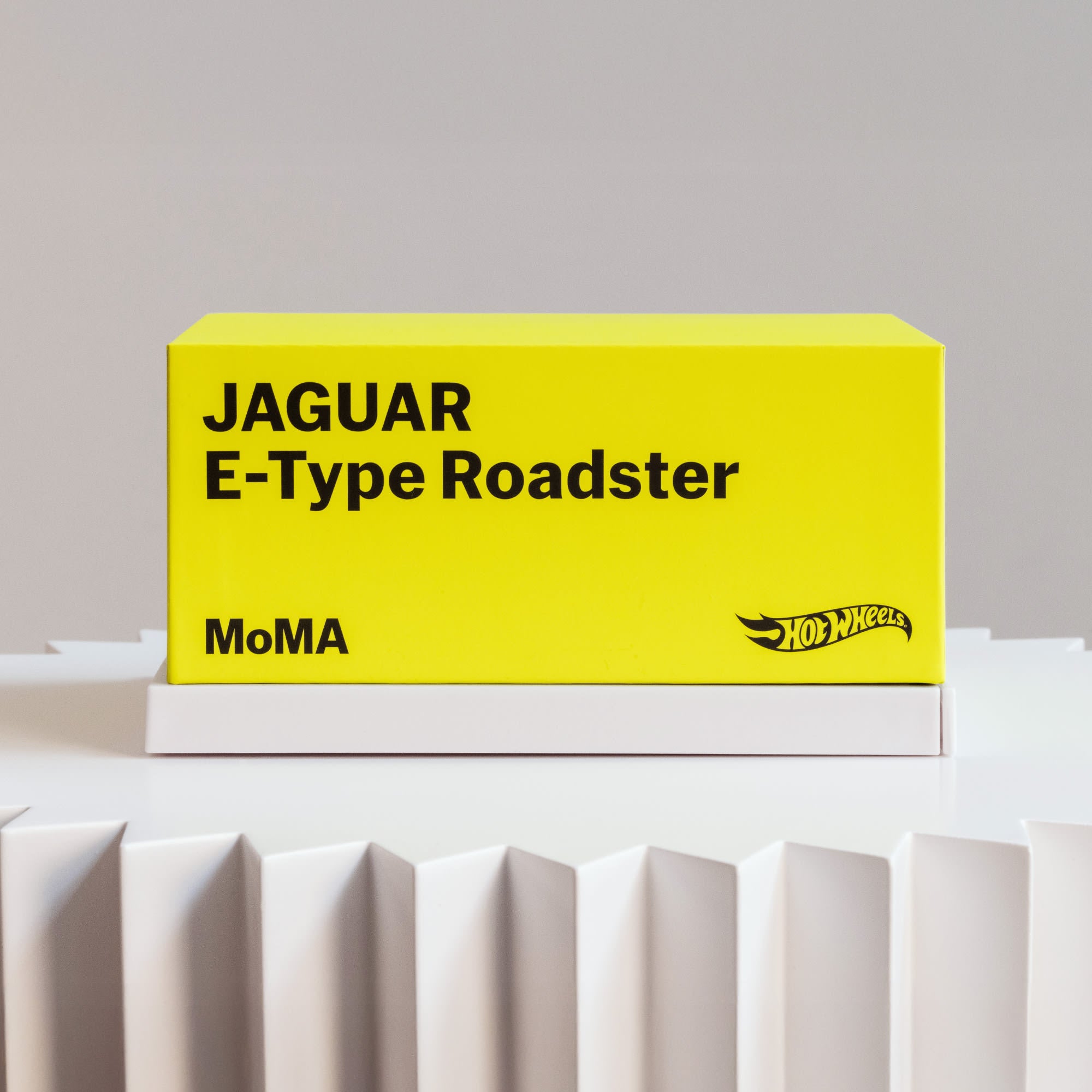 Hot Wheels x MoMA Jaguar E-Type Roadster - Image 5