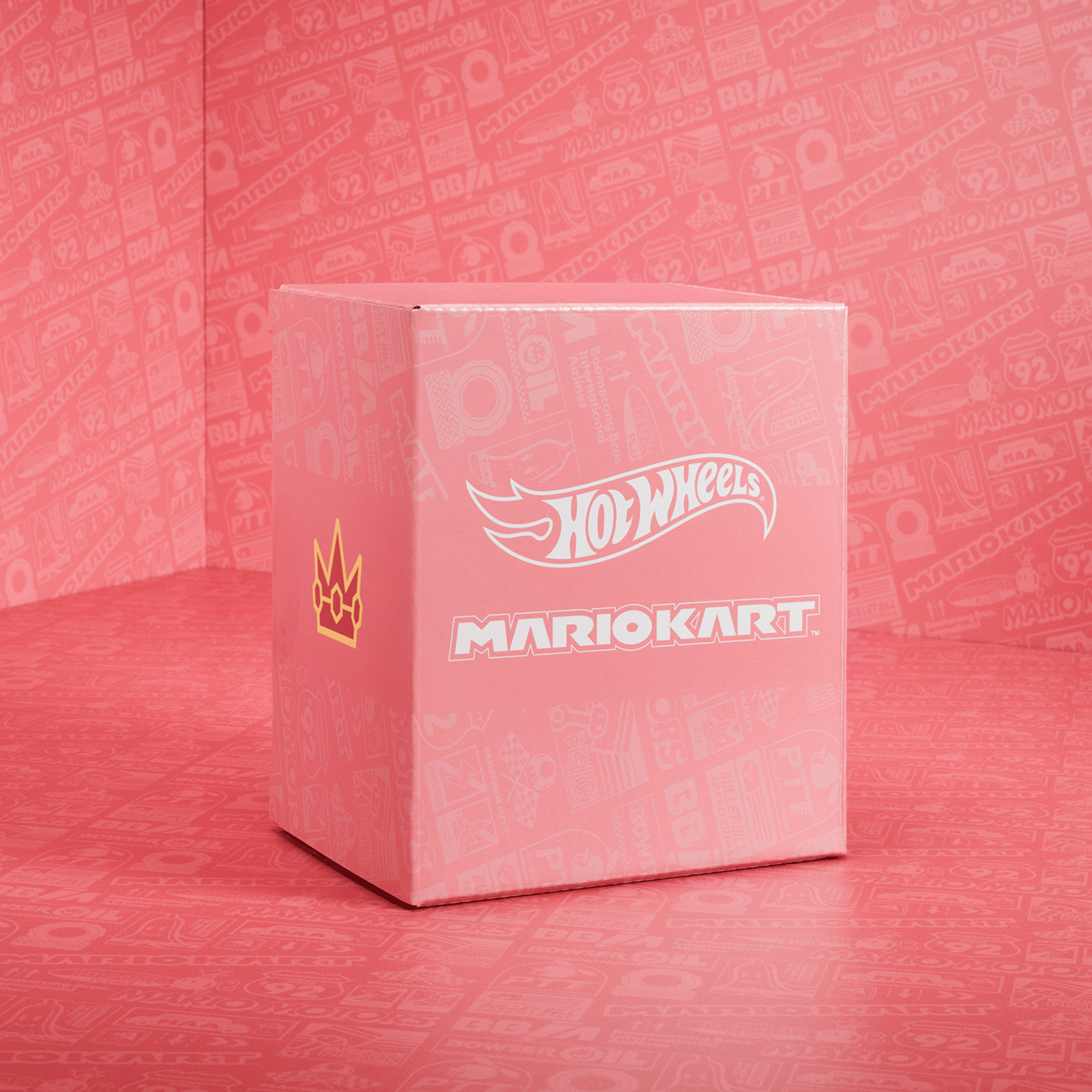 Hot Wheels Mario Kart Pink Gold Peach Collectible Vehicle - Image 9
