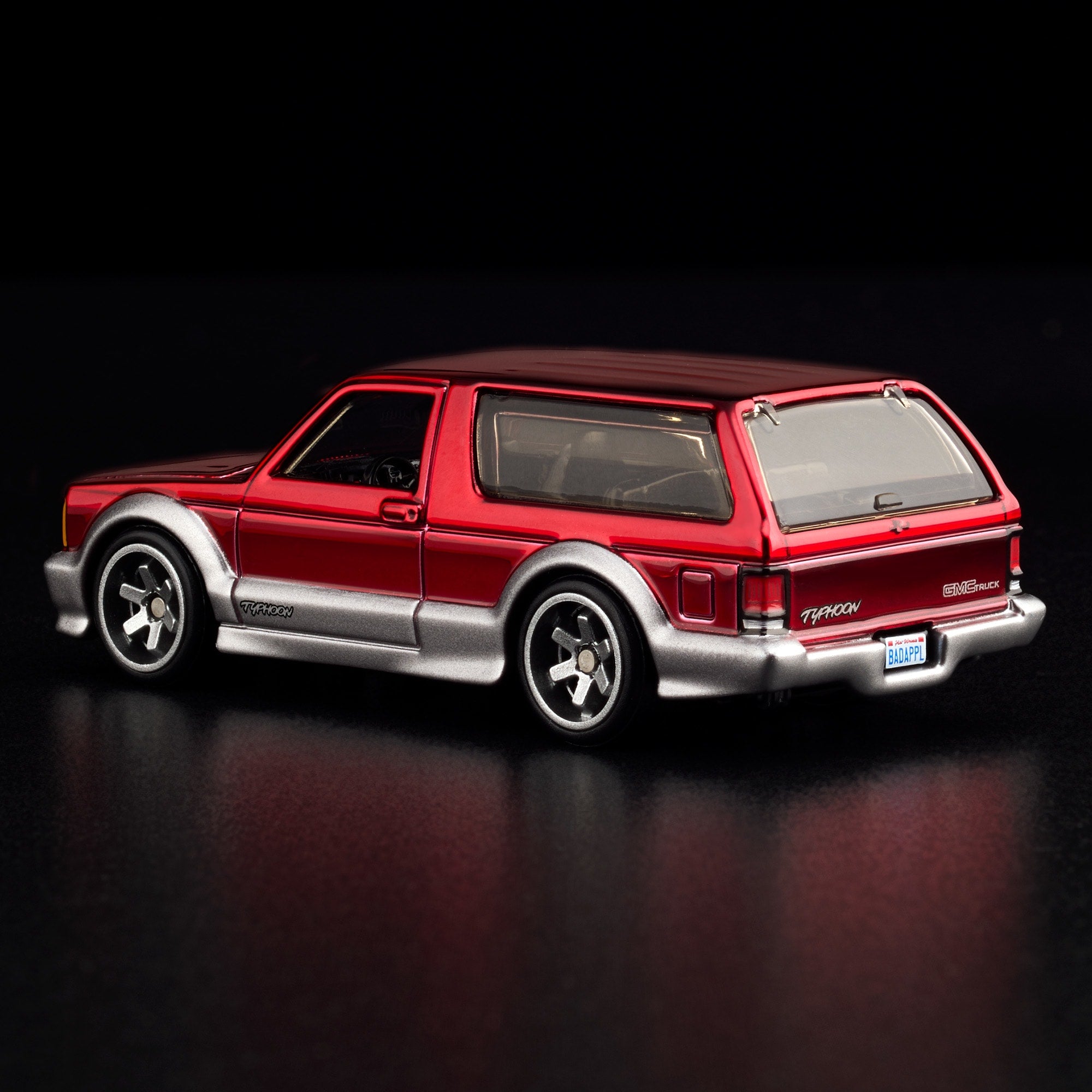 Hot Wheels RLC 1992 GMC Typhoon - Image 3