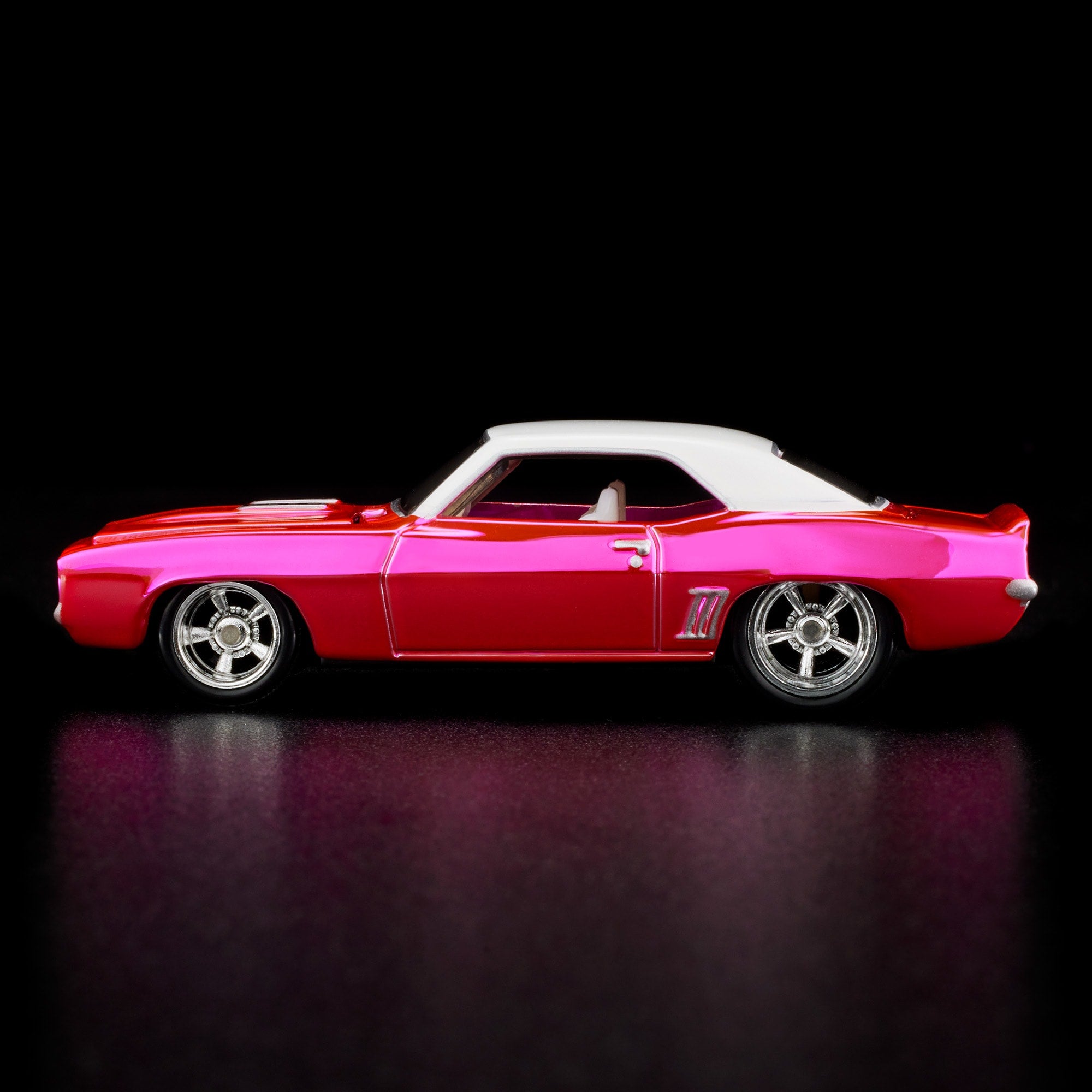 Hot Wheels RLC 1969 Chevy Camaro SS - Image 5