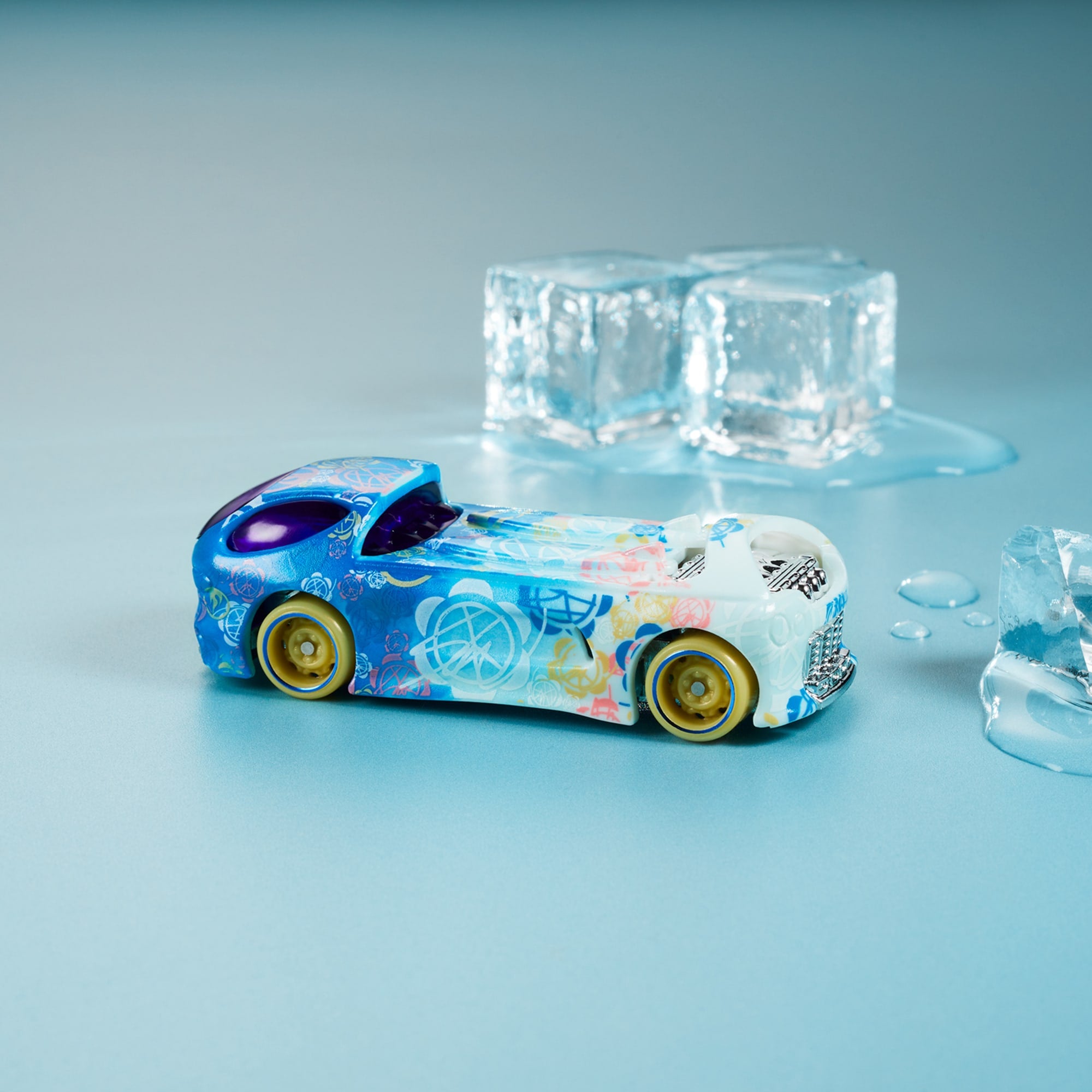 Sean Wotherspoon x adidas x Hot Wheels Deora II Vehicle - Image 2