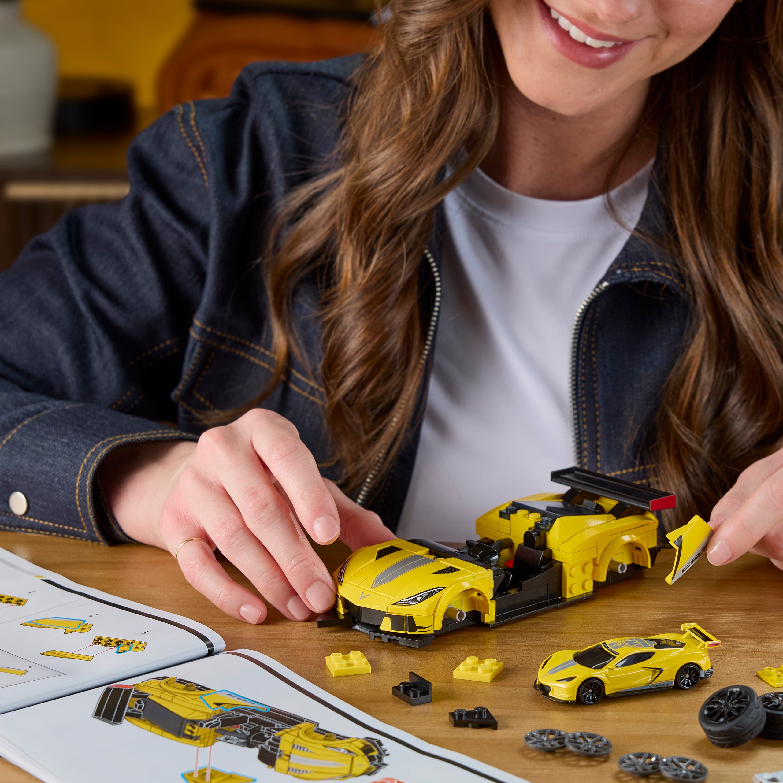Mattel Brick Shop Hot Wheels Juguete de Construcción Speed '20 Corvette C8.R - Image 2