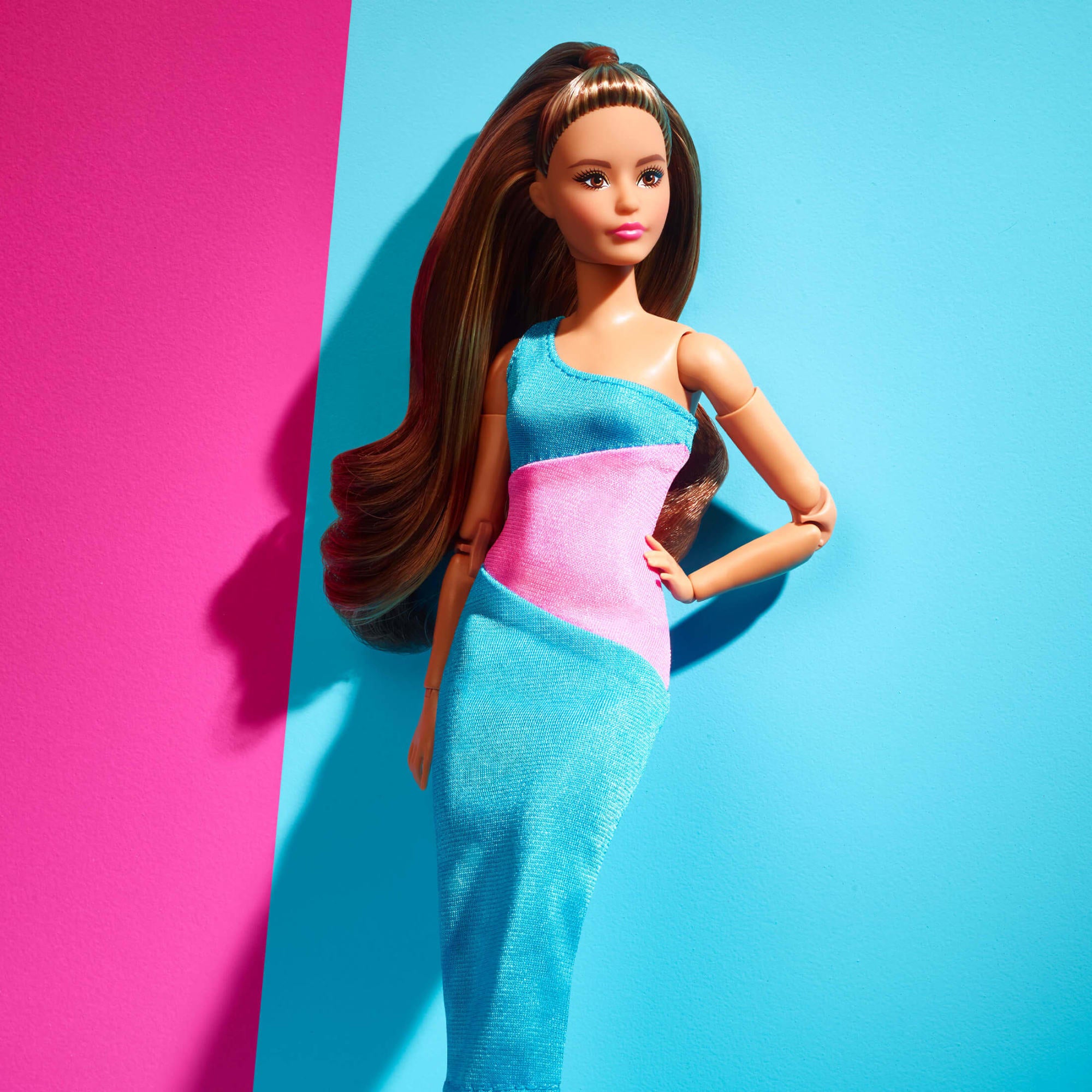 Barbie Looks Doll (Petite. Long Brunette Hair) - Image 10