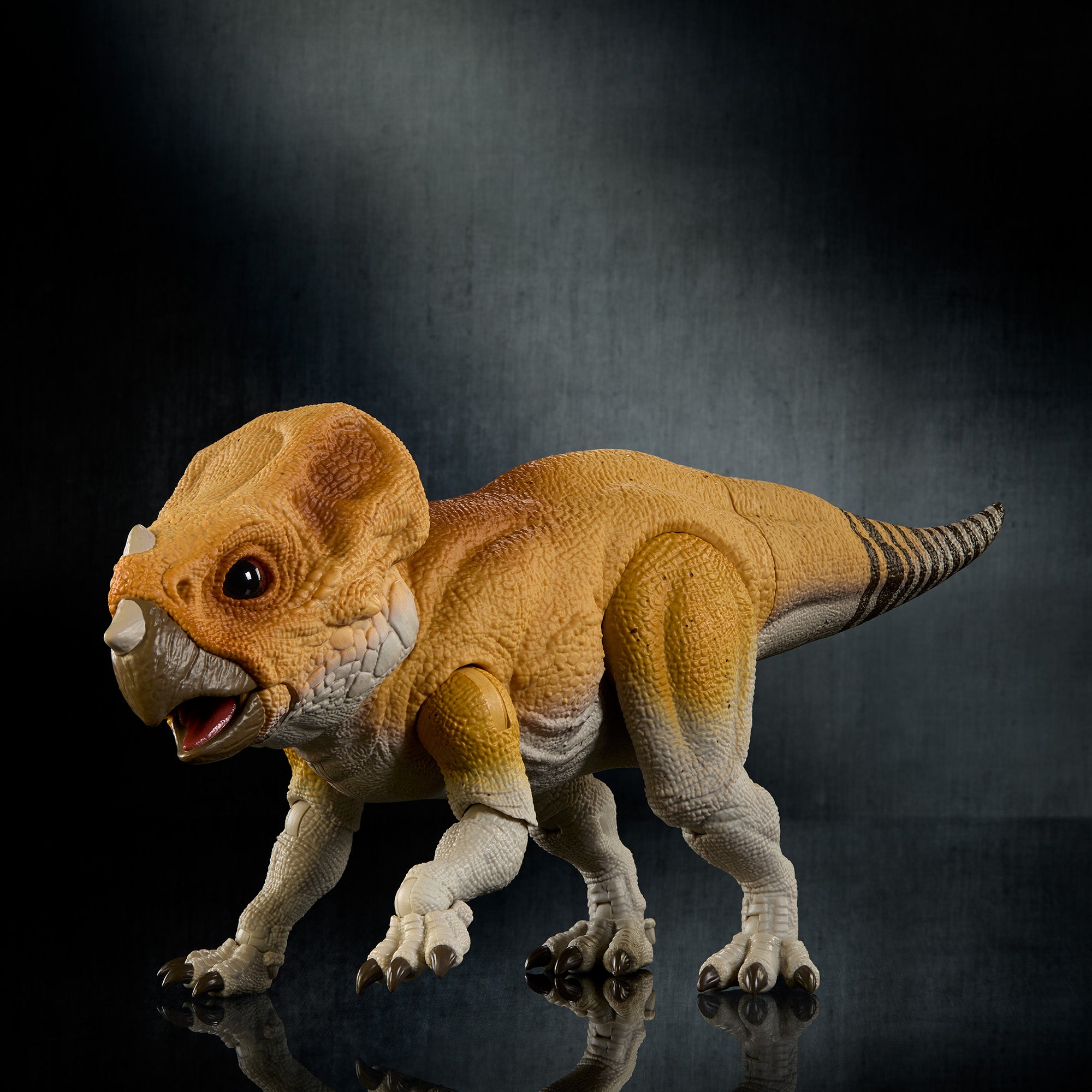 Jurassic World Hammond Collection Screen Scale Aquilops 'Dolores'