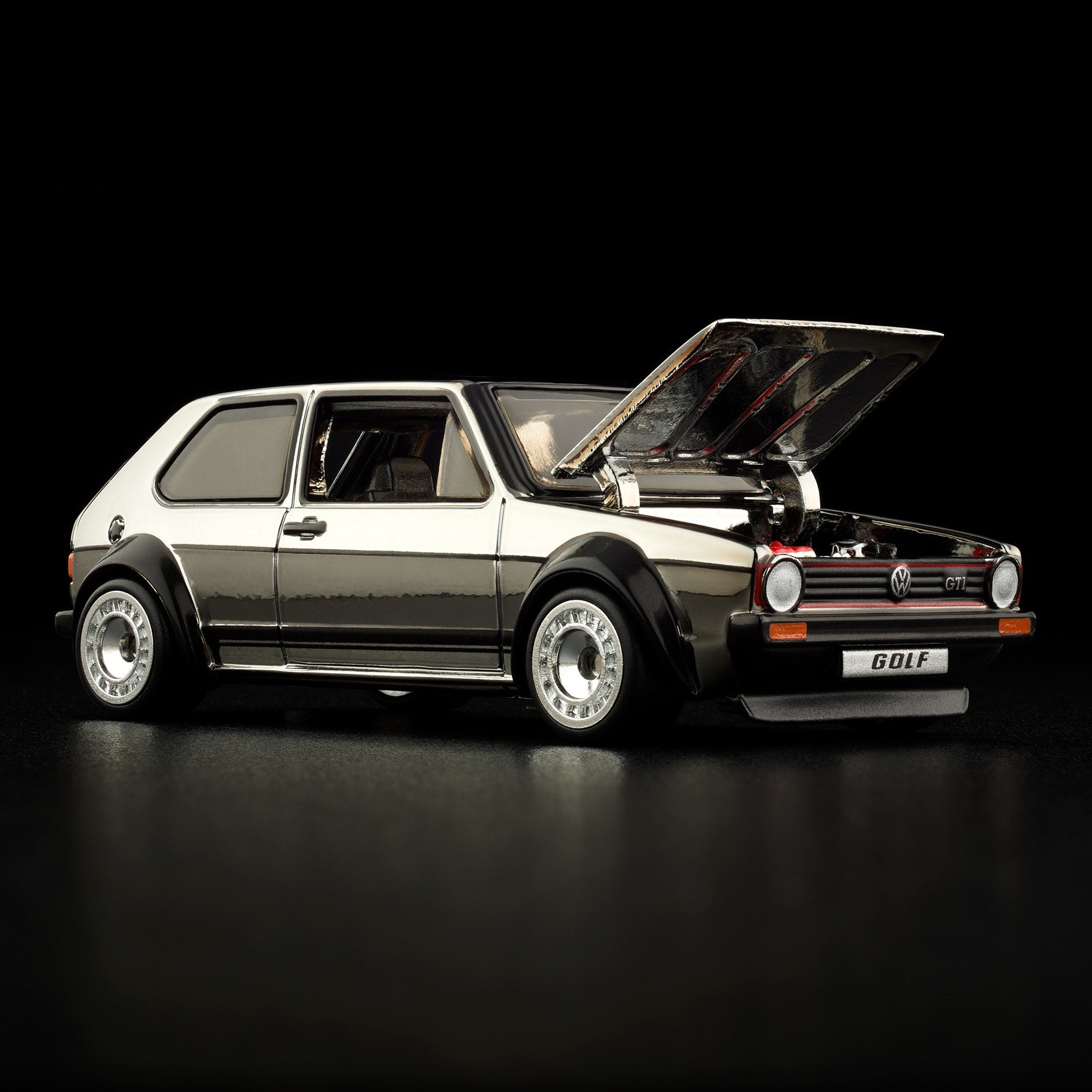 Hot Wheels RLC Exclusive 1976 Volkswagen Golf Mk1 GTI - Image 15