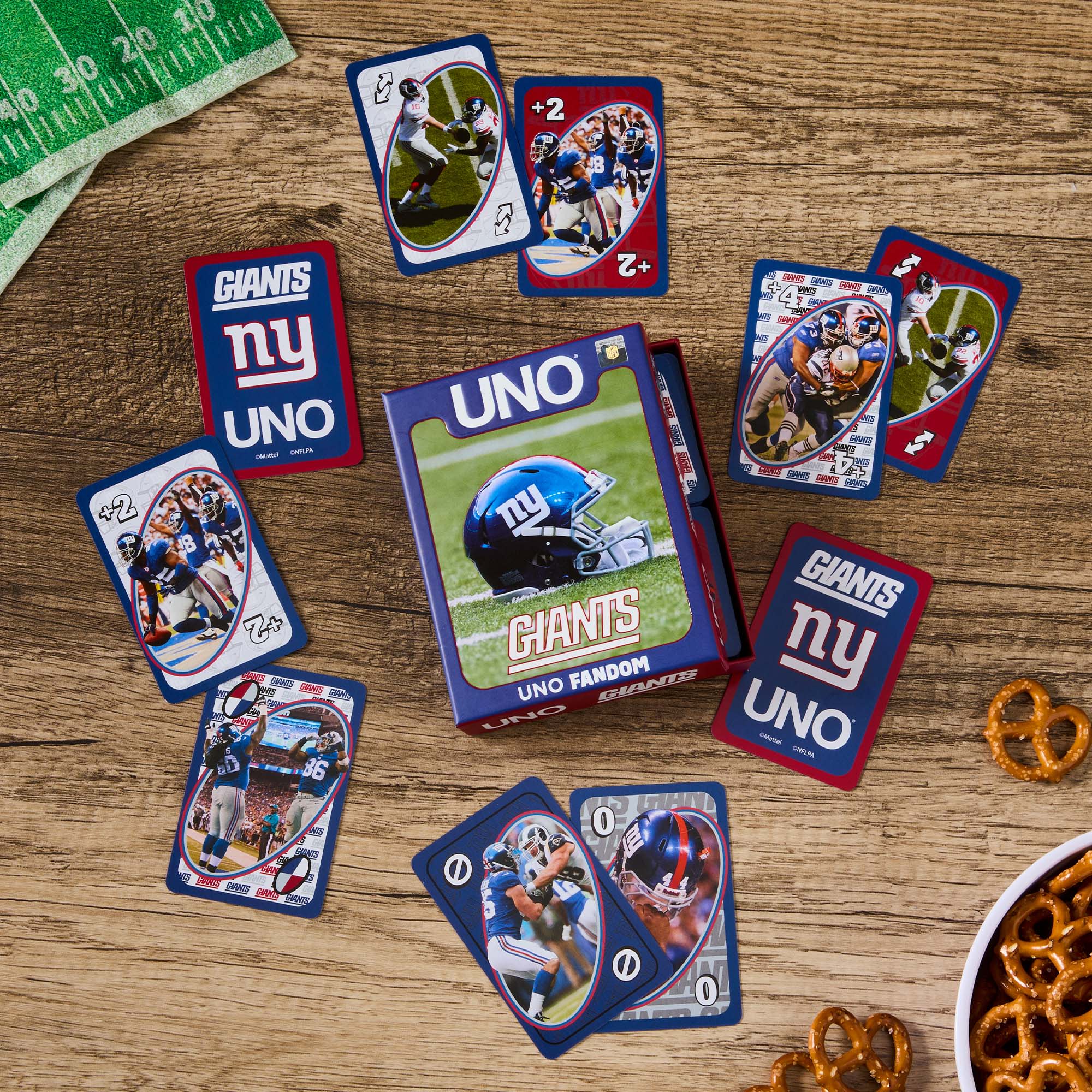 UNO Fandom NFL New York Giants Game Deck - Image 3