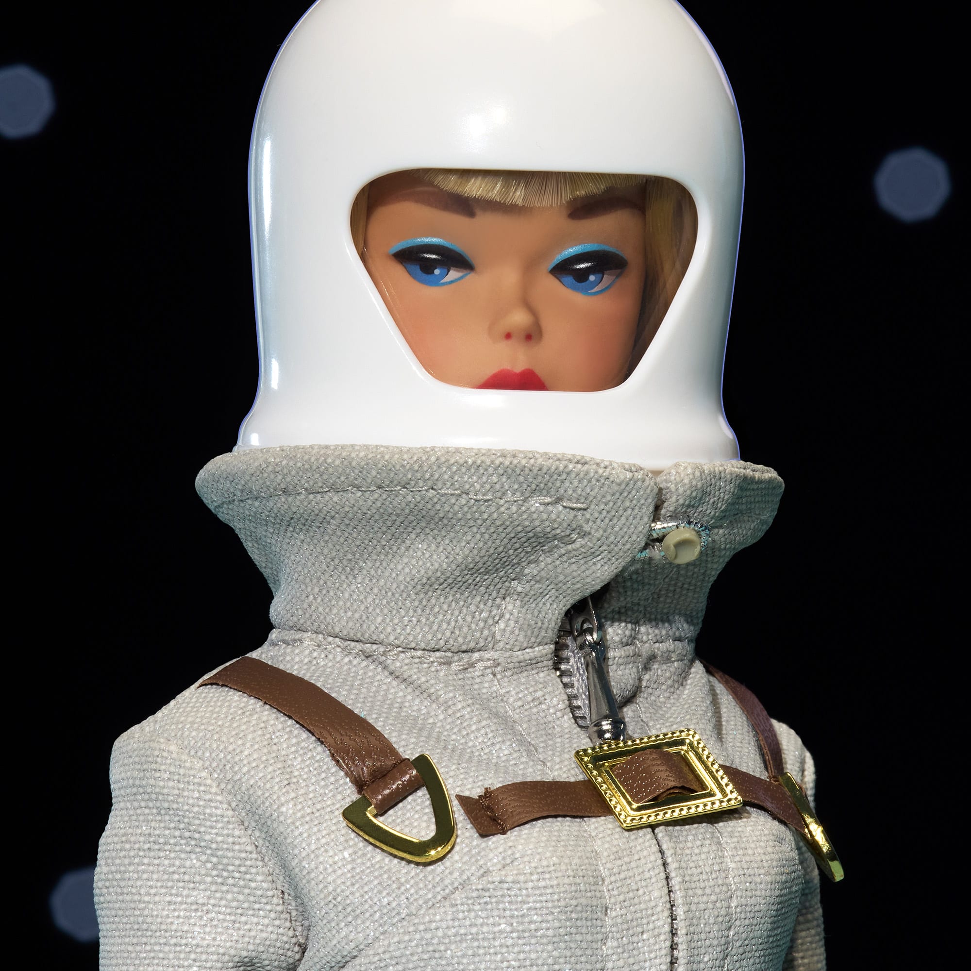 Barbie Miss Astronaut 60th Anniversary Doll - Image 3