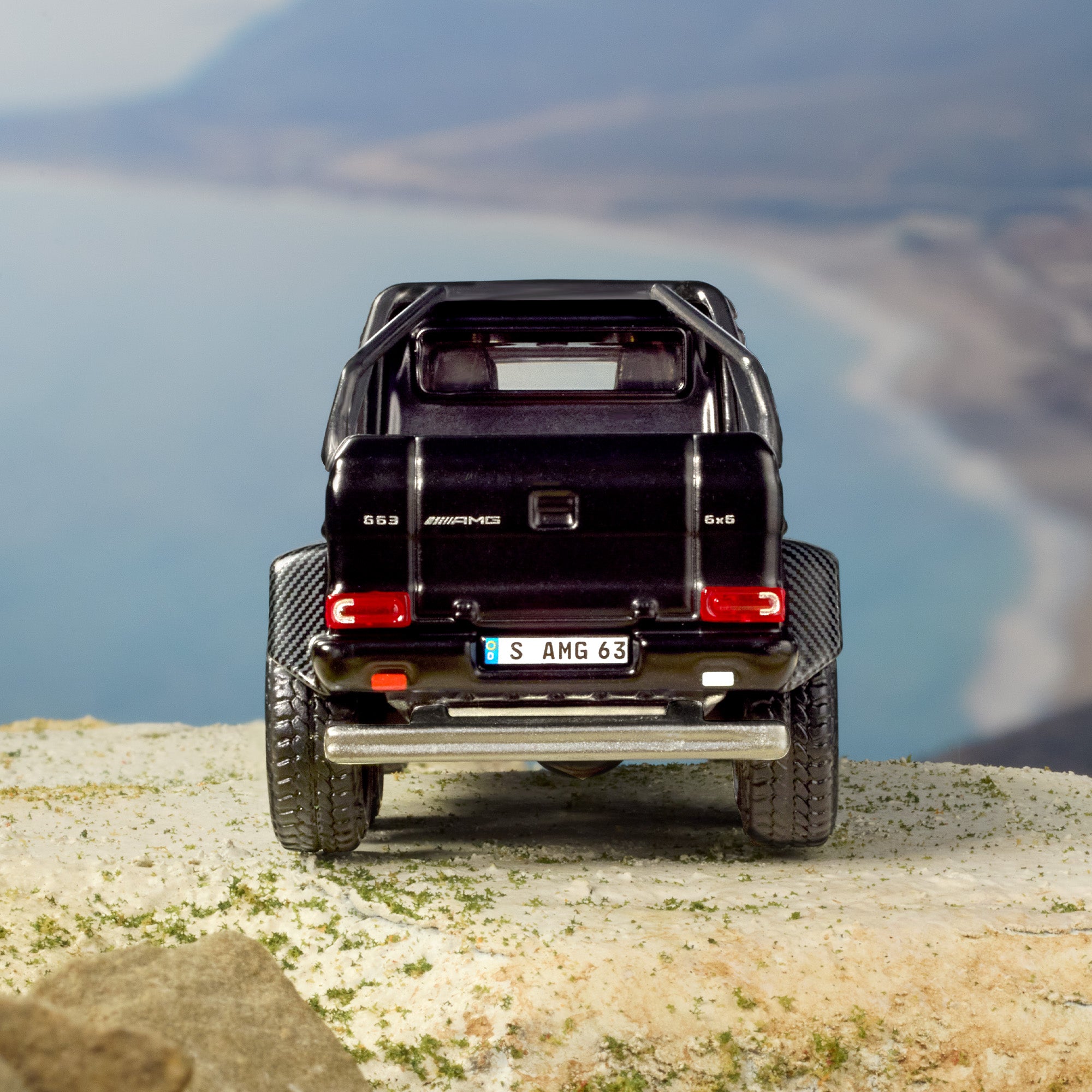 Hot Wheels Elite 64 Mercedes-Benz G 63 AMG 6x6 - Image 3