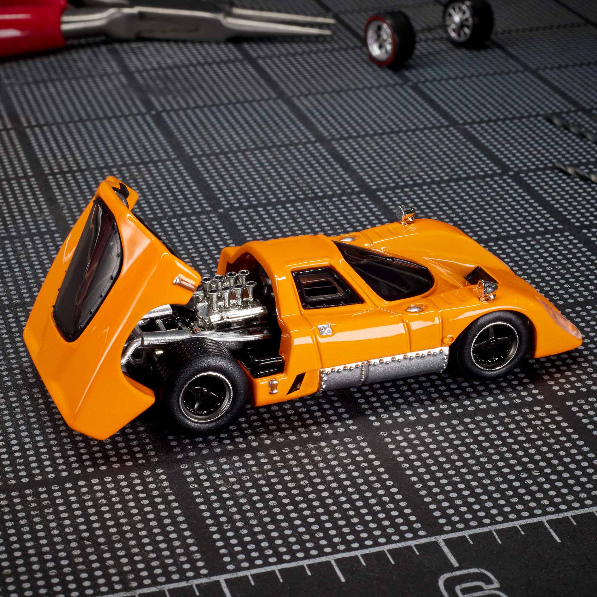 Hot Wheels Elite 64 McLaren M6GT - Image 3