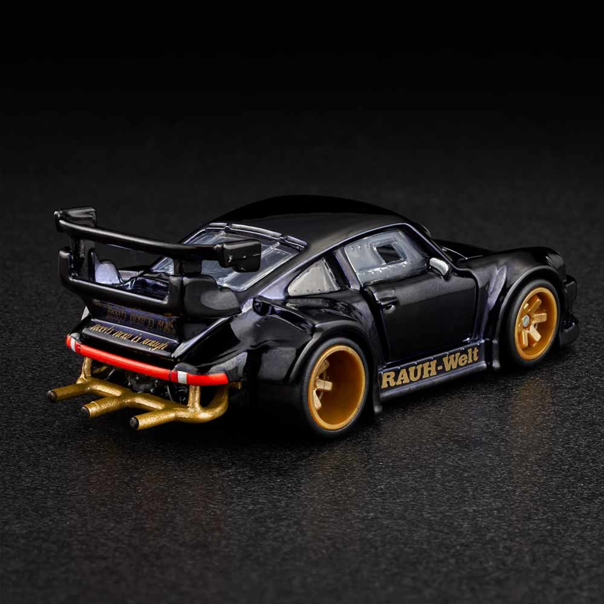 Hot Wheels RLC Exclusive RWB Porsche 930 w/ Akira Nakai Figurine - Image 7