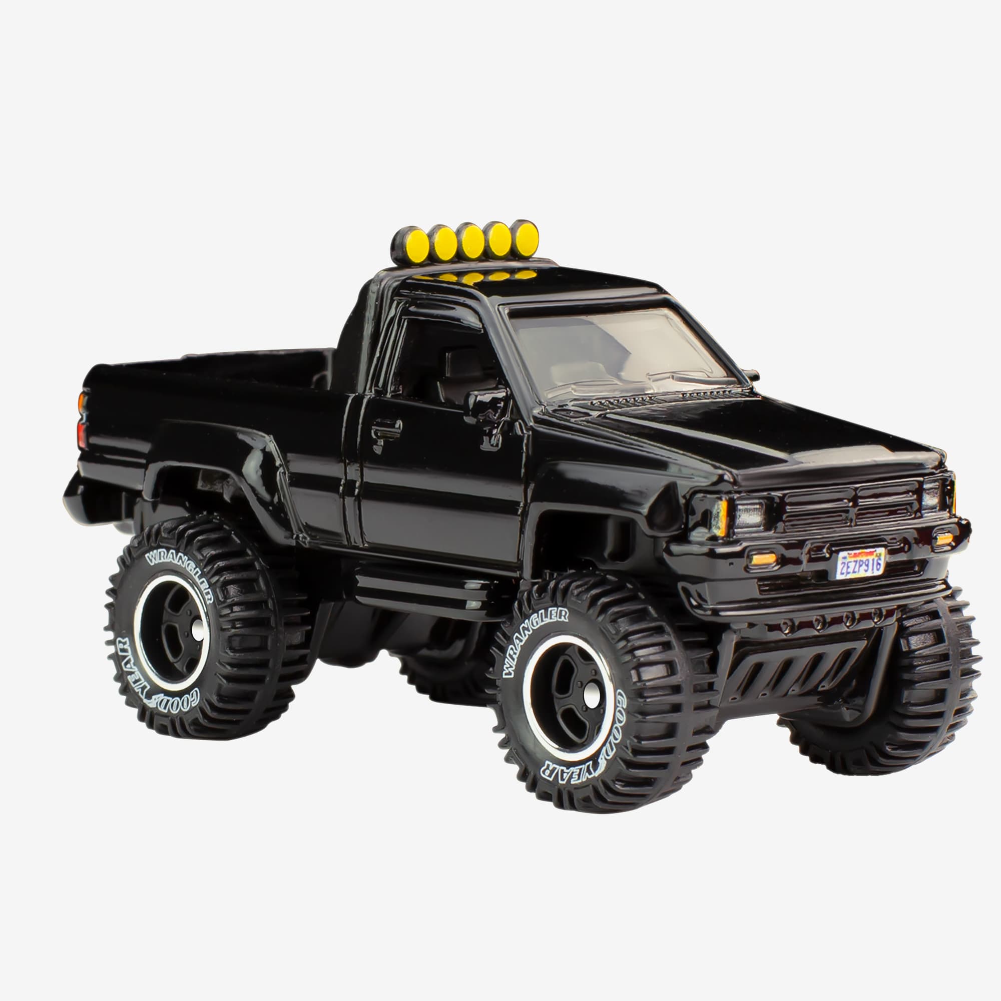 Hot Wheels Retro Entertainment Back to the Future 1987 Toyota Pickup Truck - Image 4