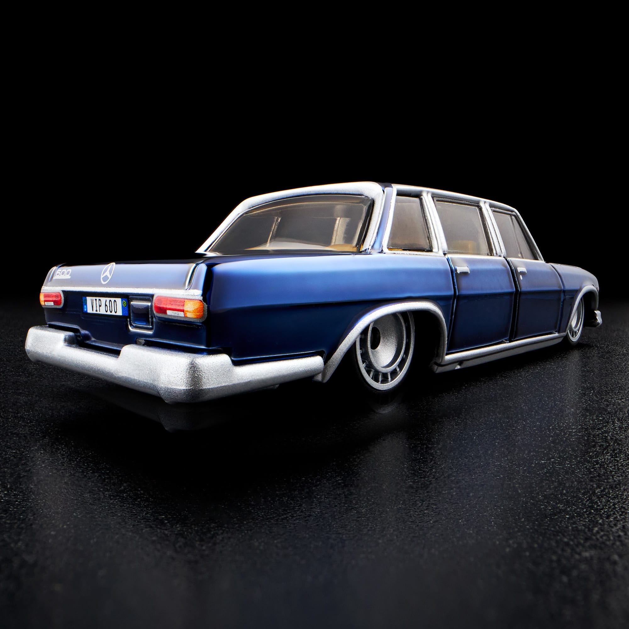 Hot Wheels RLC Exclusive 1964 Mercedes-Benz 600 - Image 7